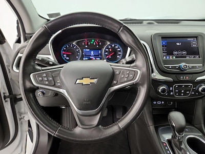 Steering Wheel & Instrument Cluster (On)