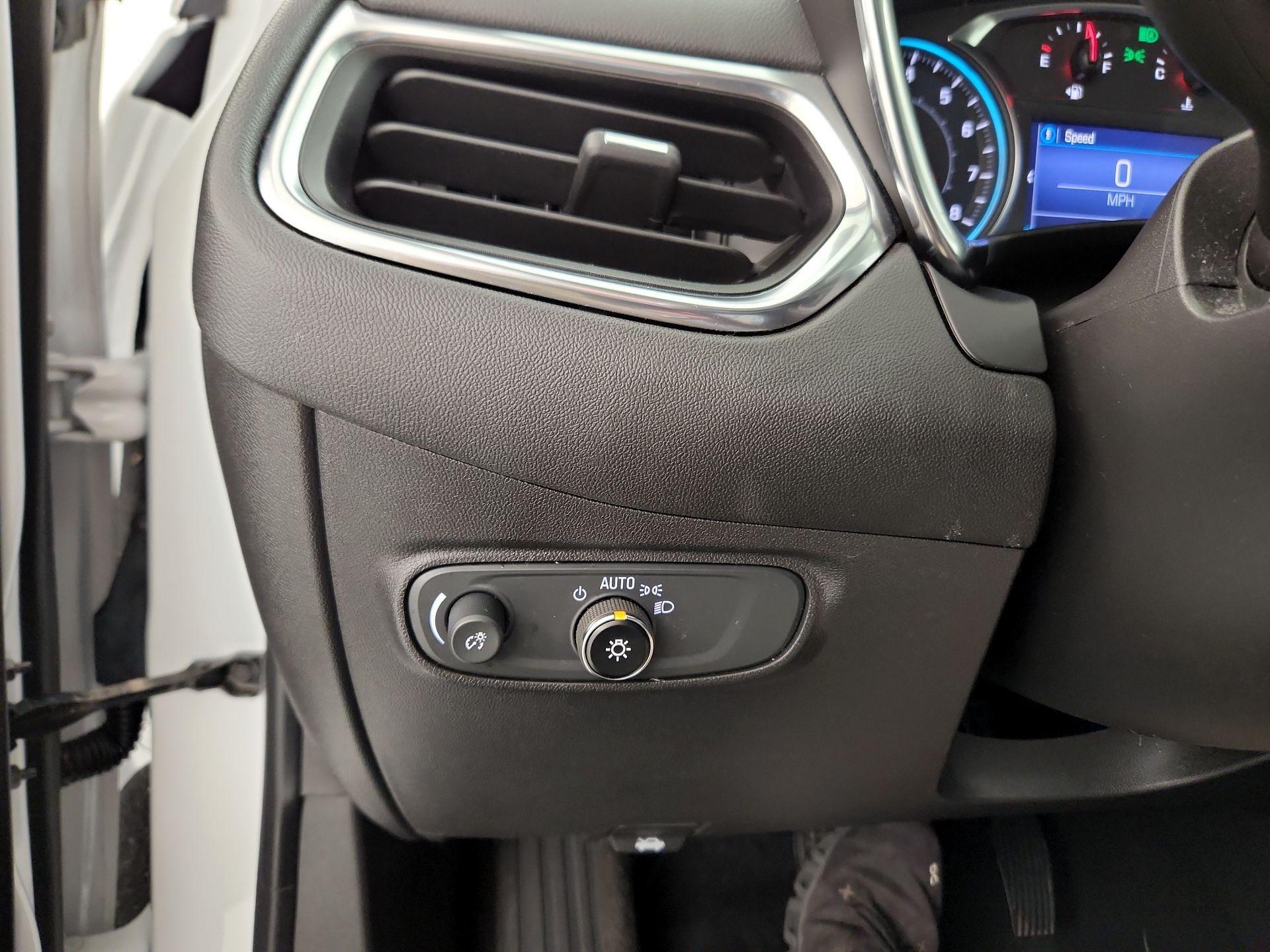 Thumbnail: 2022 Chevrolet Equinox - 13