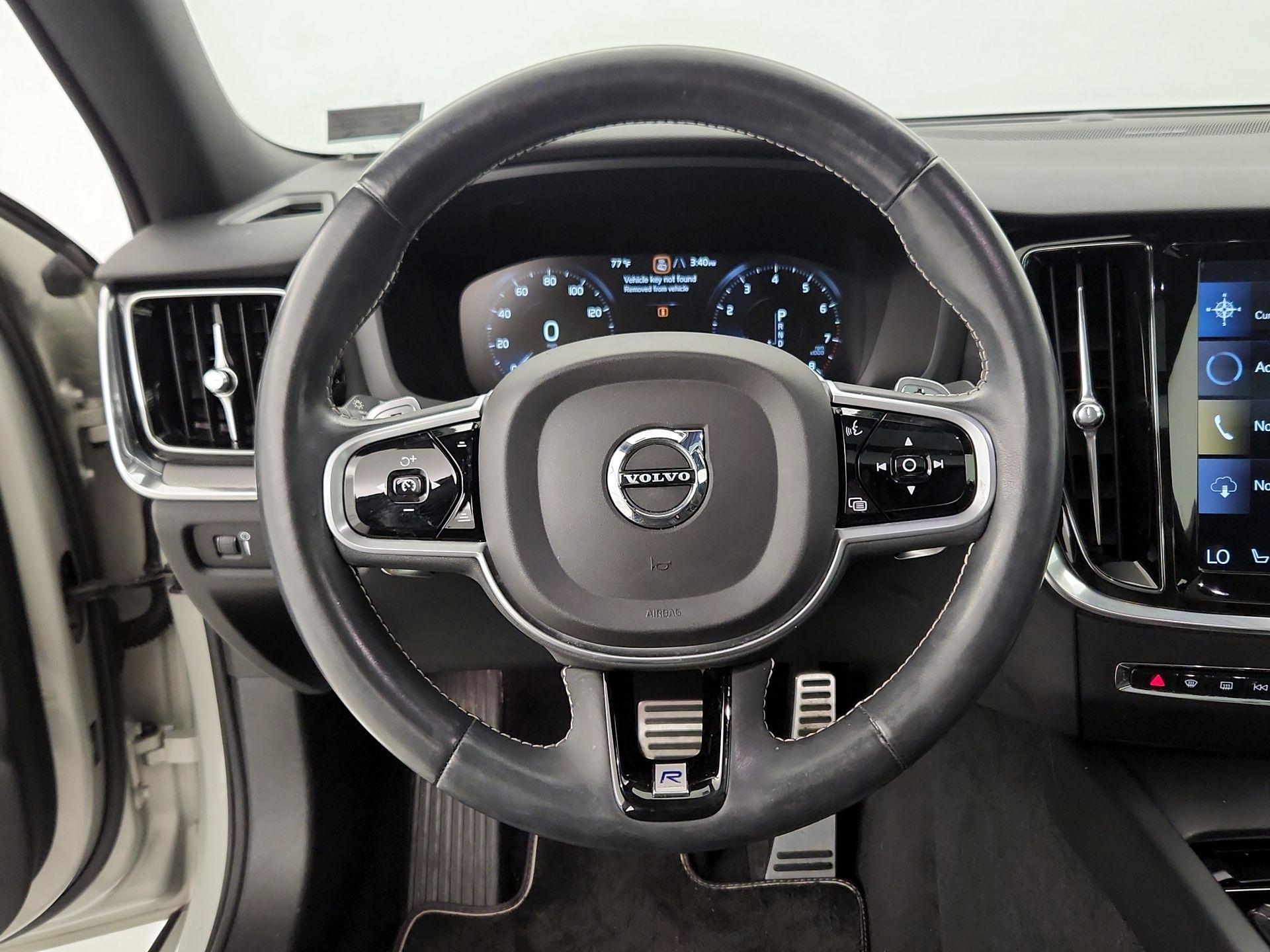 Thumbnail: 2019 Volvo S60 - 10