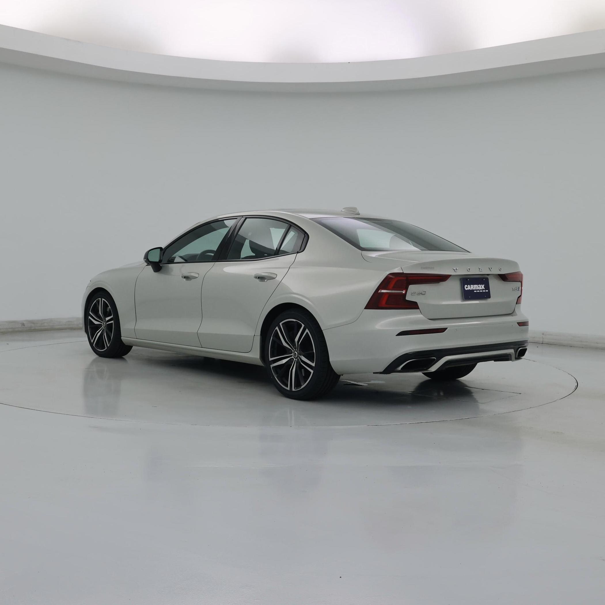 Thumbnail: 2019 Volvo S60 - 2