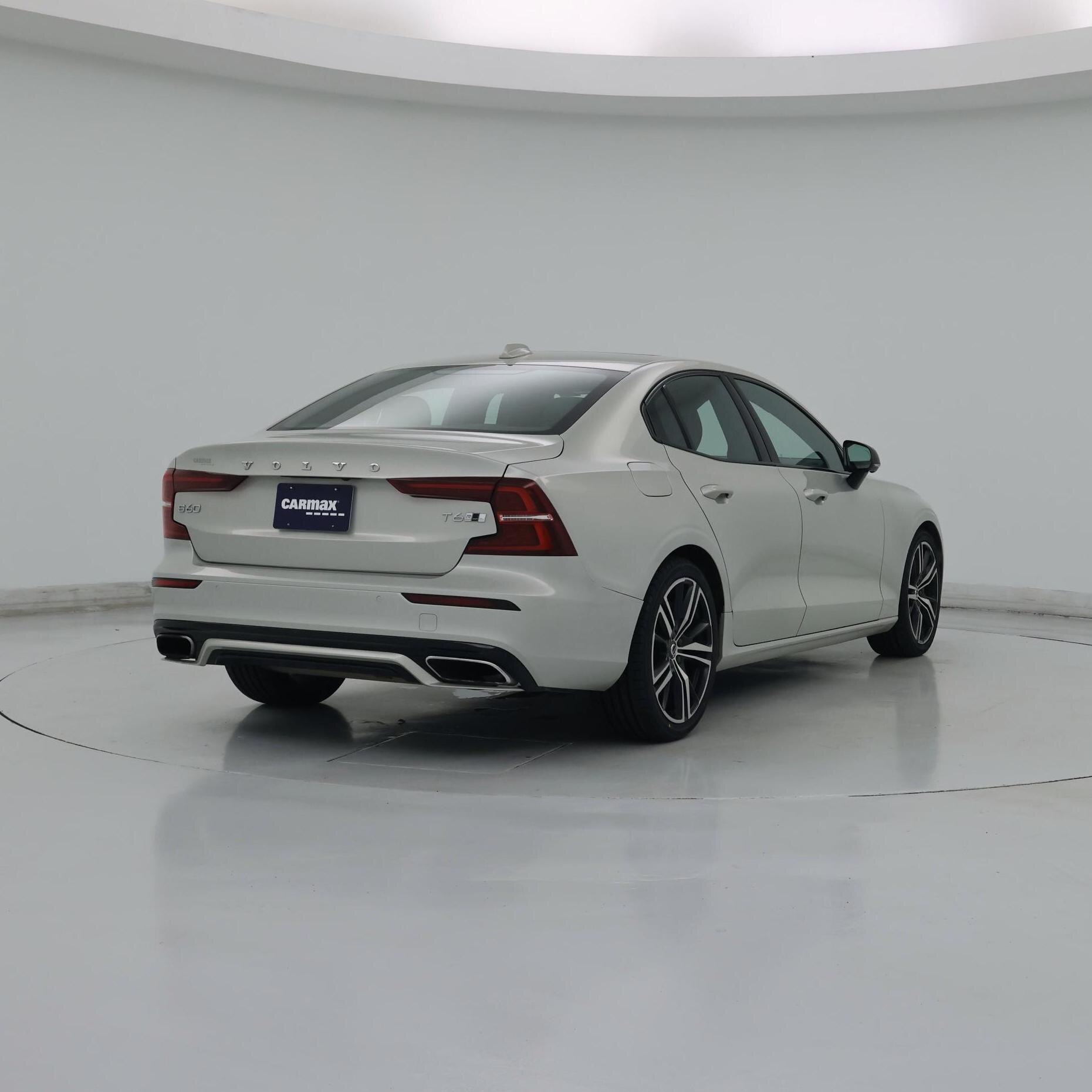 Thumbnail: 2019 Volvo S60 - 8