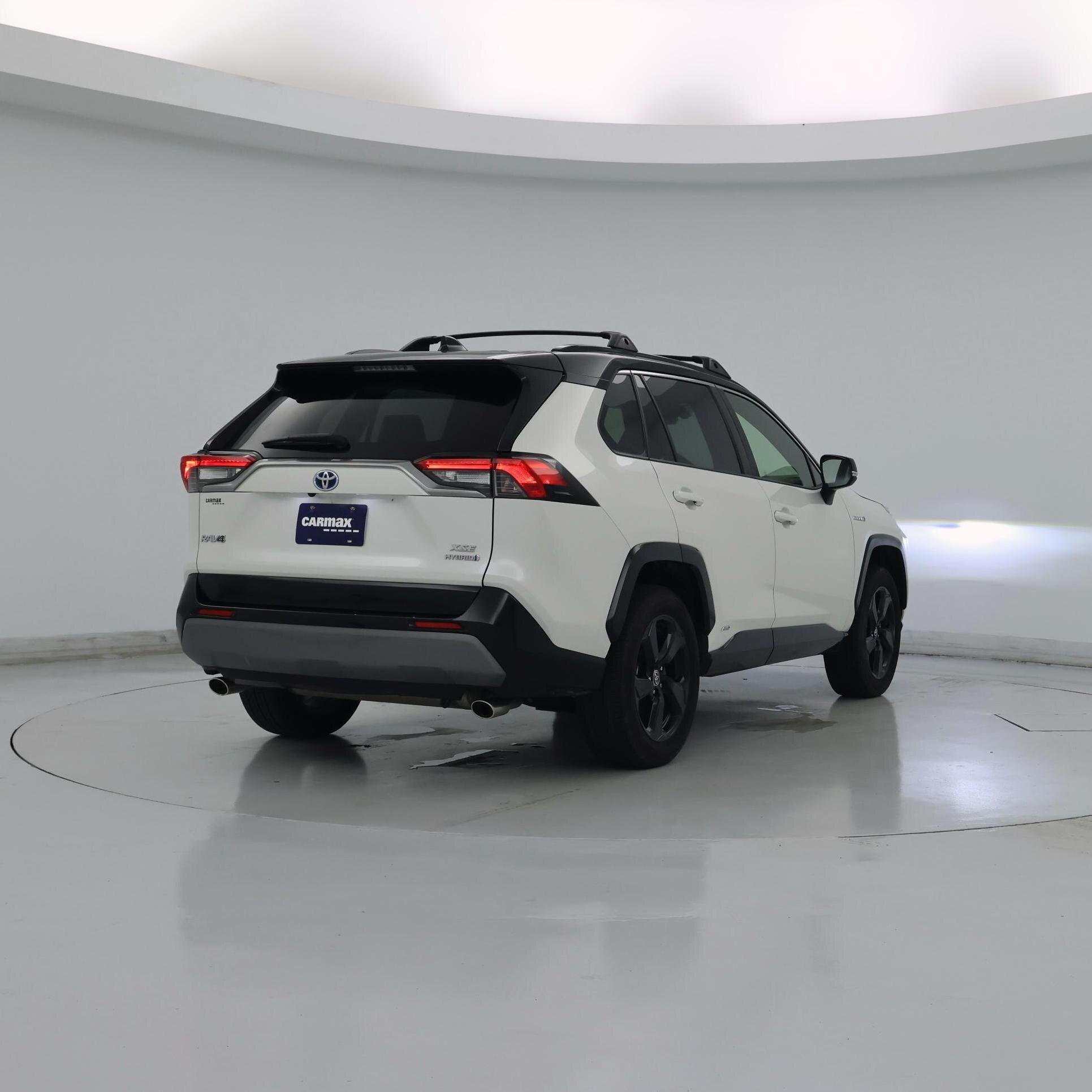 Thumbnail: 2020 Toyota RAV4 - 8