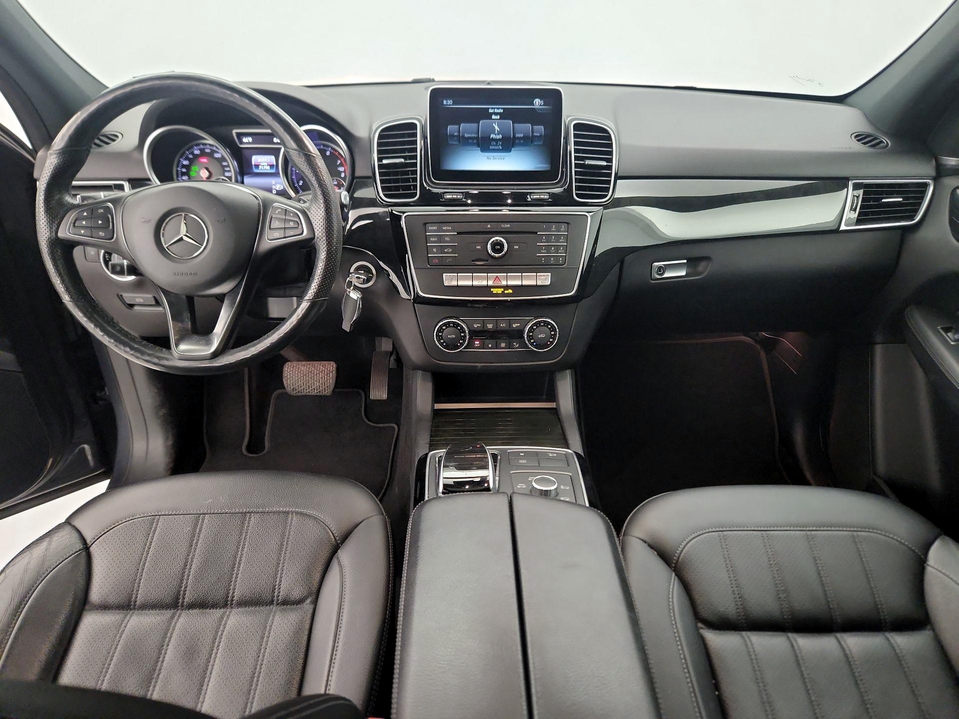 Thumbnail: 2016 Mercedes-Benz GLE - 9