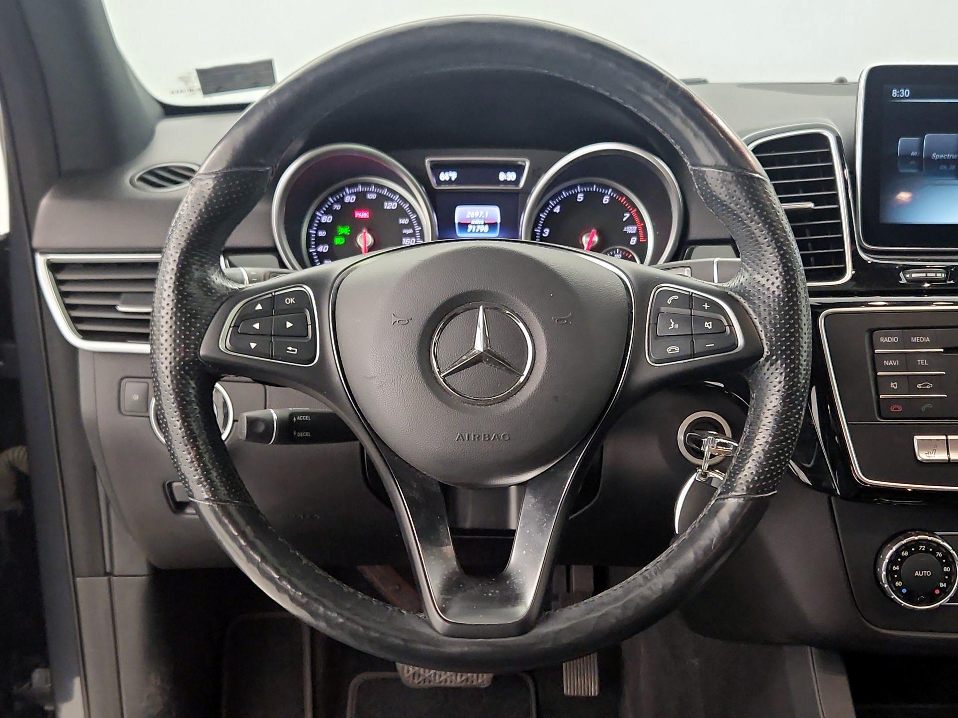 Thumbnail: 2016 Mercedes-Benz GLE - 10