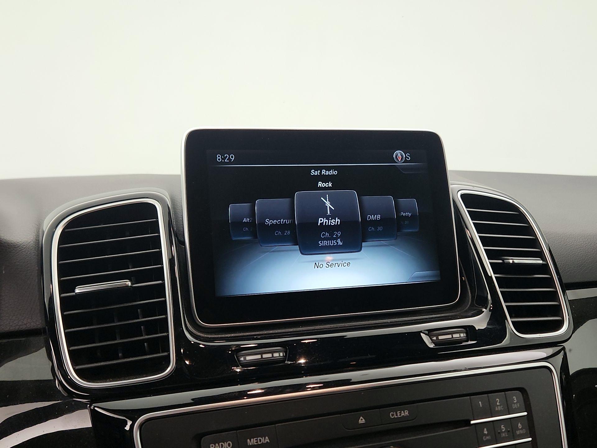Thumbnail: 2016 Mercedes-Benz GLE - 15