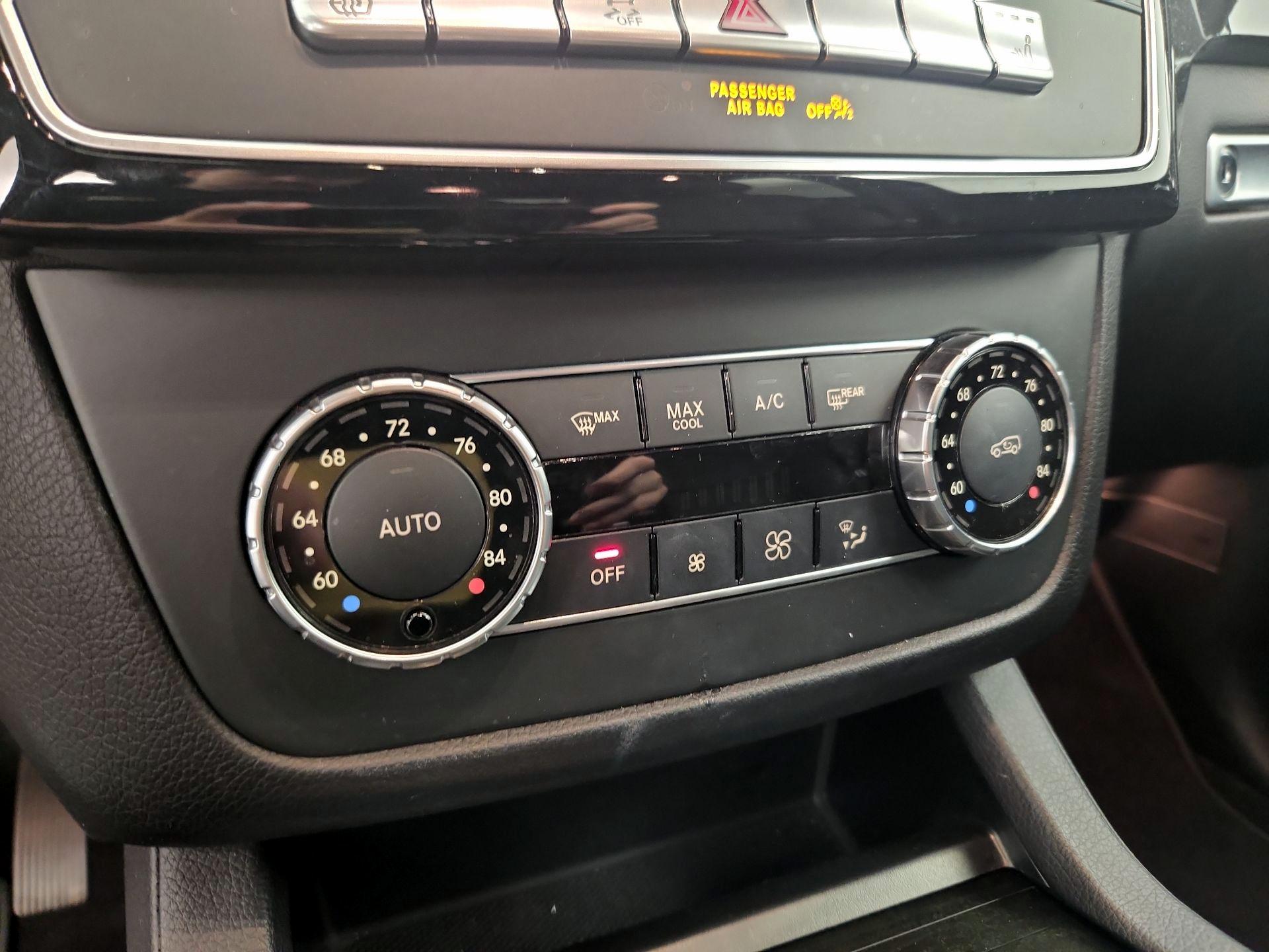 Thumbnail: 2016 Mercedes-Benz GLE - 16