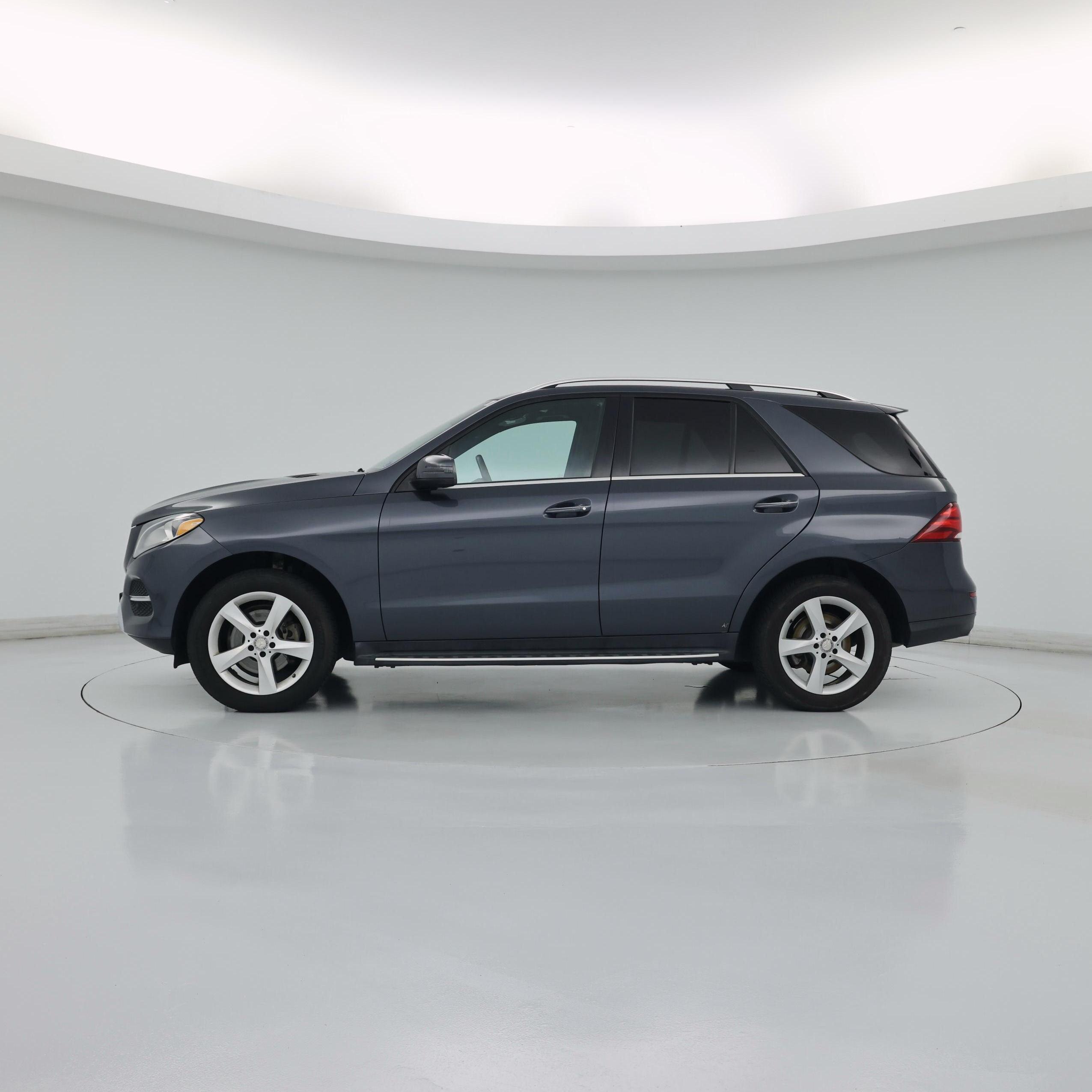 Thumbnail: 2016 Mercedes-Benz GLE - 3