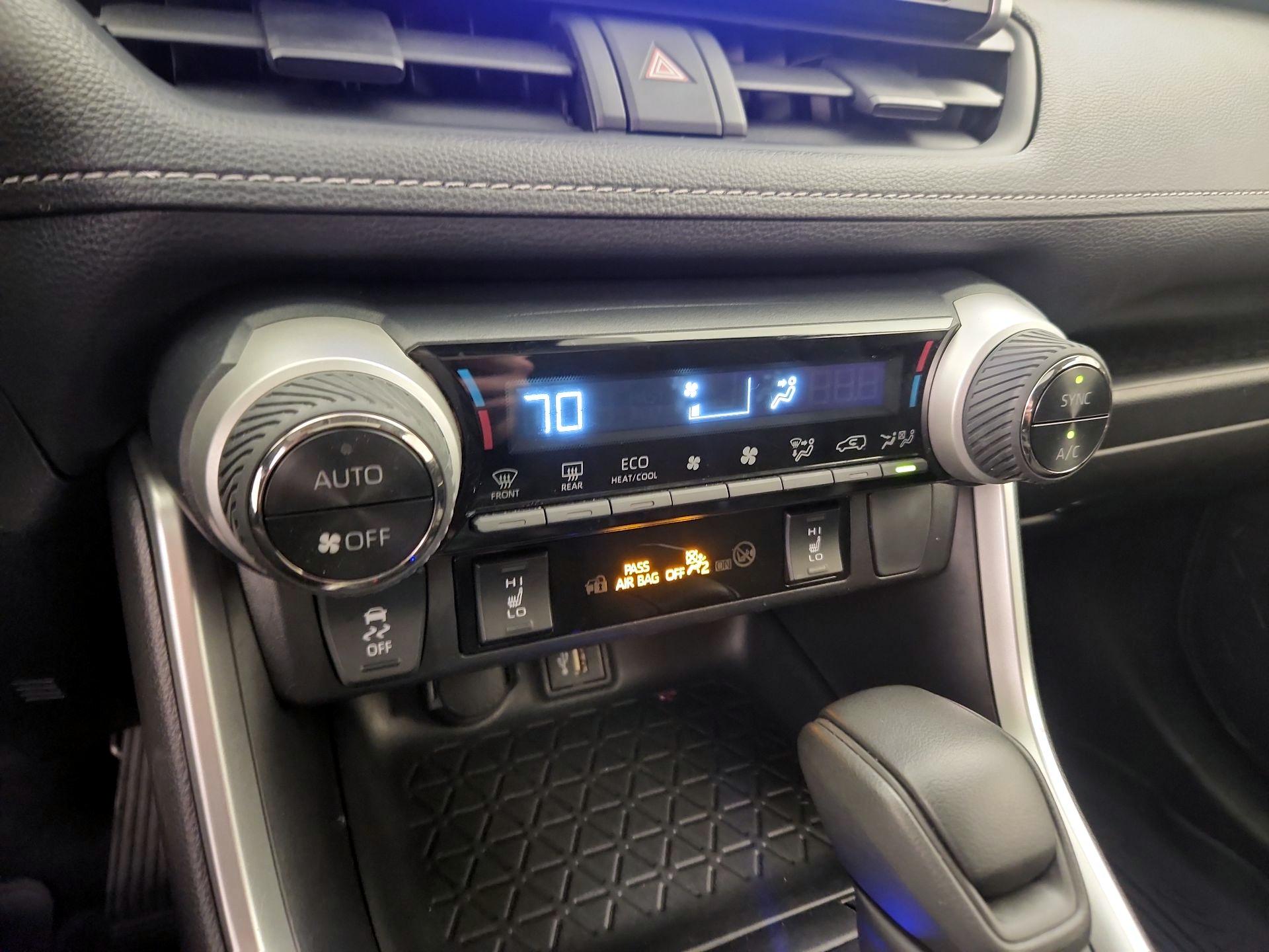 Thumbnail: 2023 Toyota RAV4 - 12