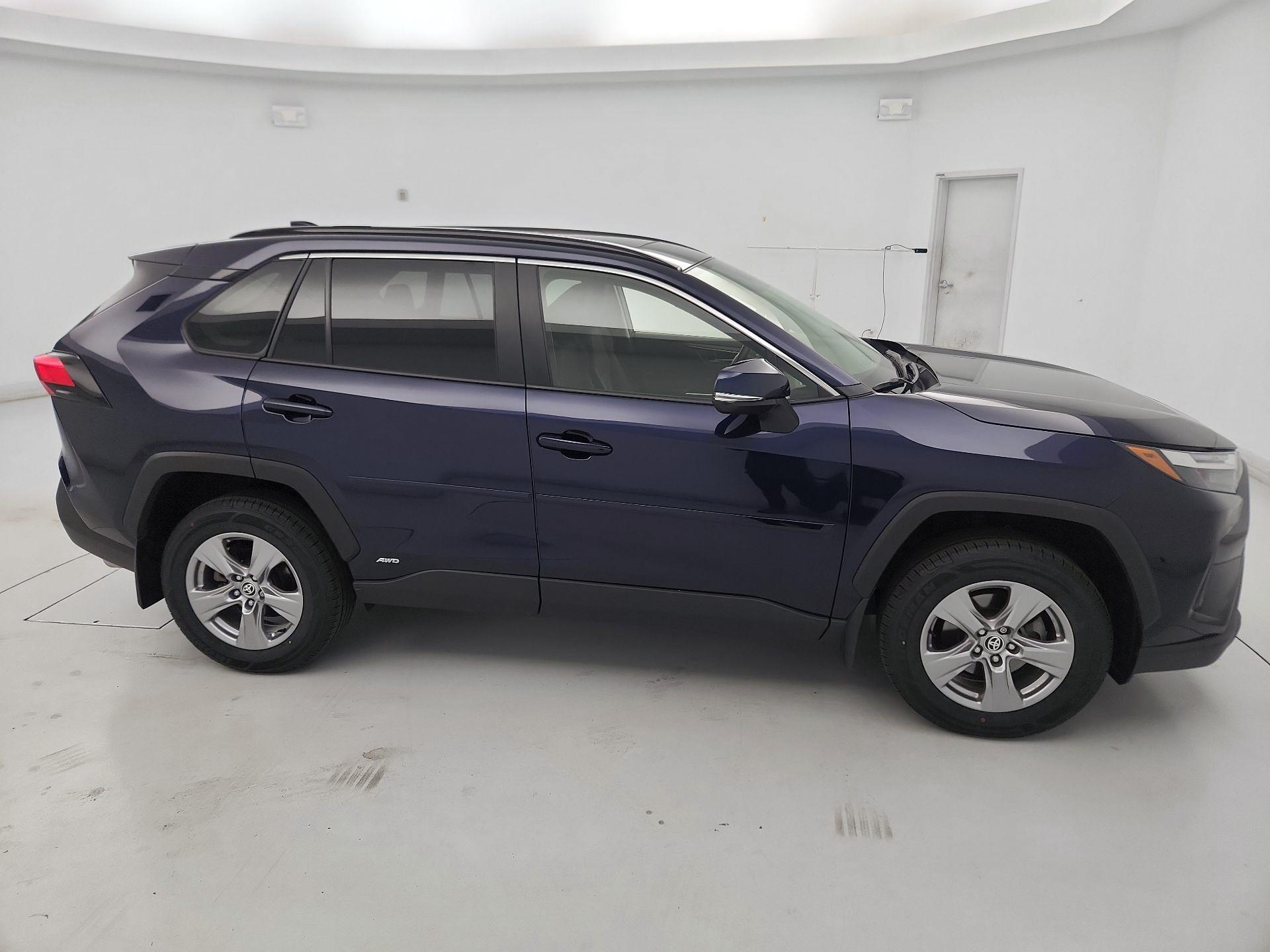 Thumbnail: 2023 Toyota RAV4 - 4