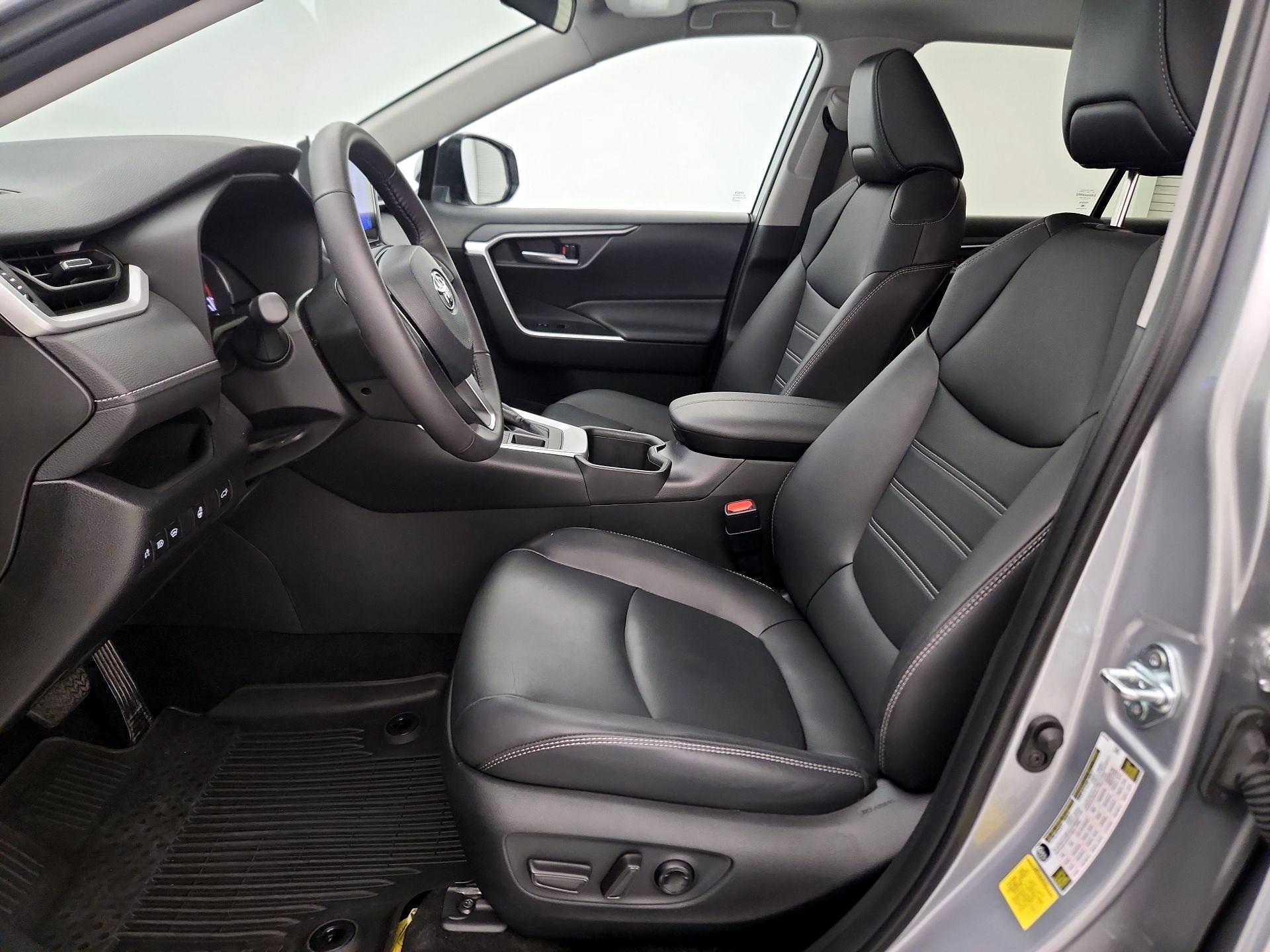 Thumbnail: 2024 Toyota RAV4 - 11