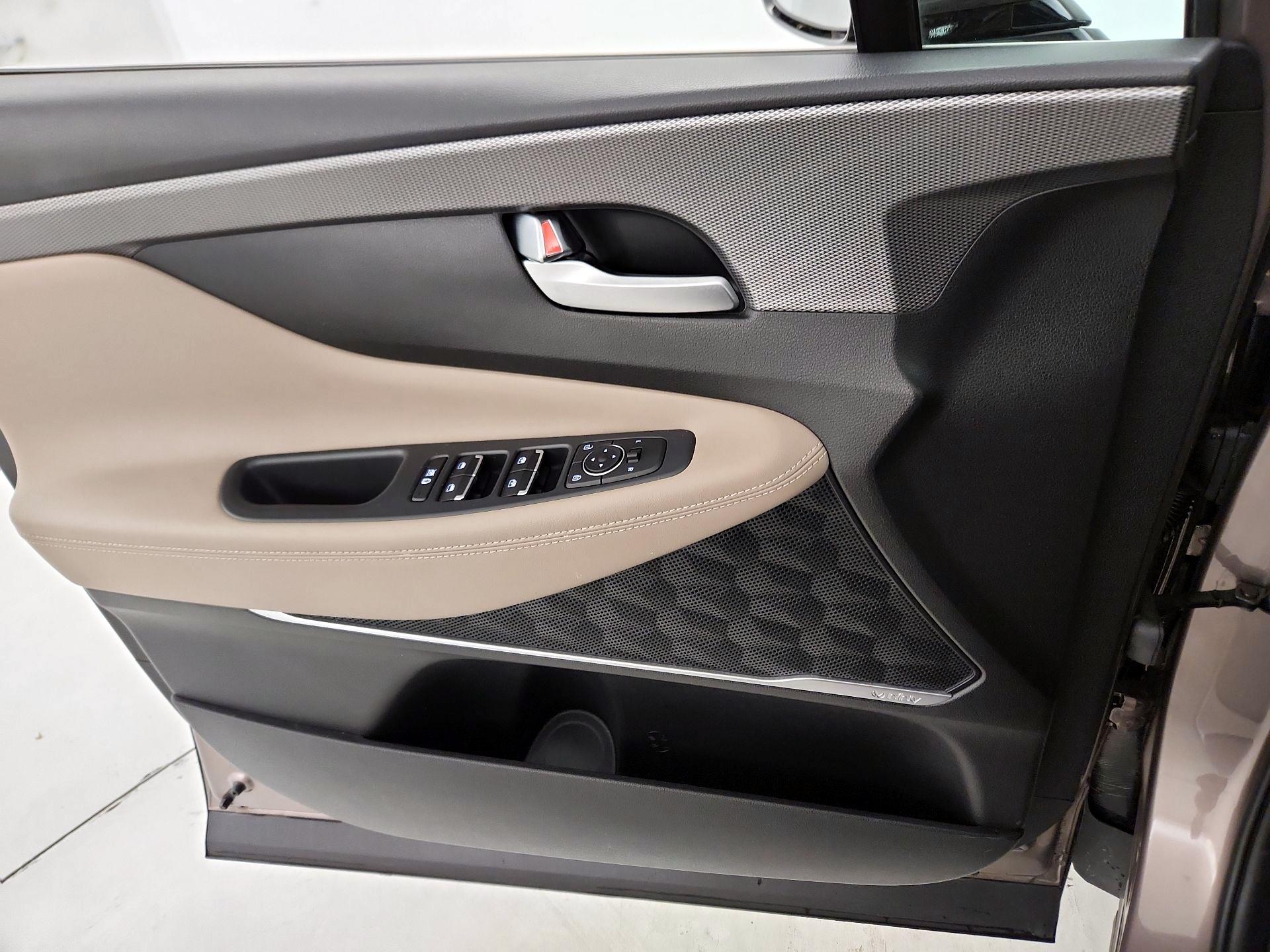 Thumbnail: 2020 Hyundai Santa Fe - 12