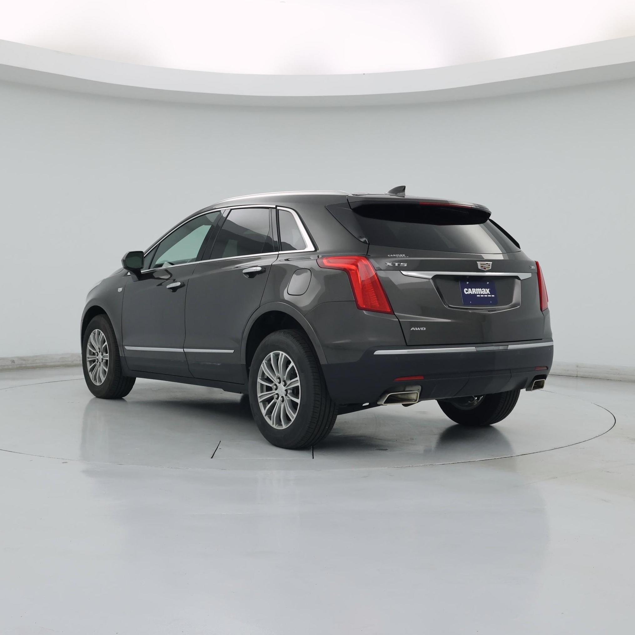 Thumbnail: 2019 Cadillac XT5 - 2