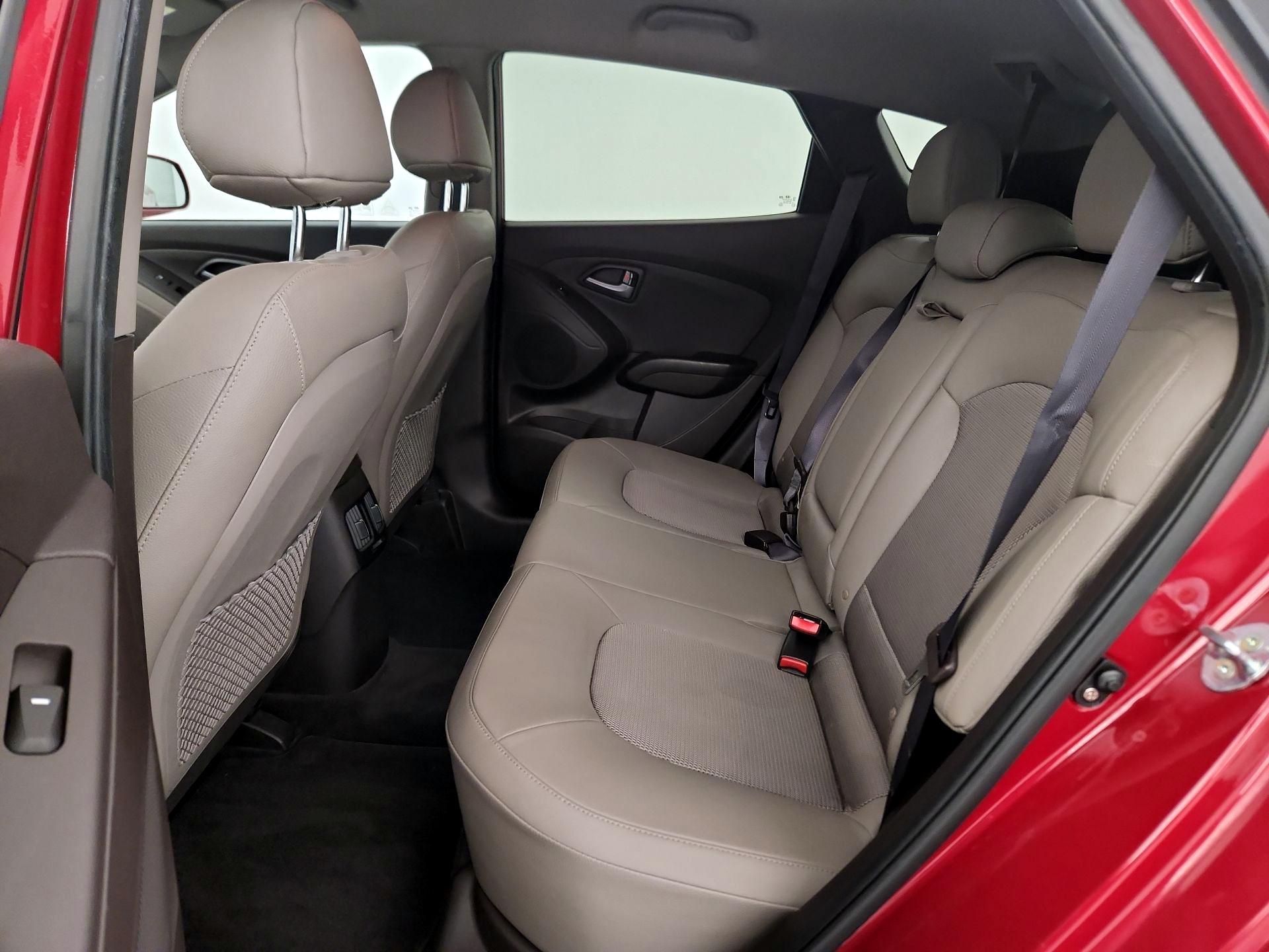 Thumbnail: 2015 Hyundai Tucson - 19