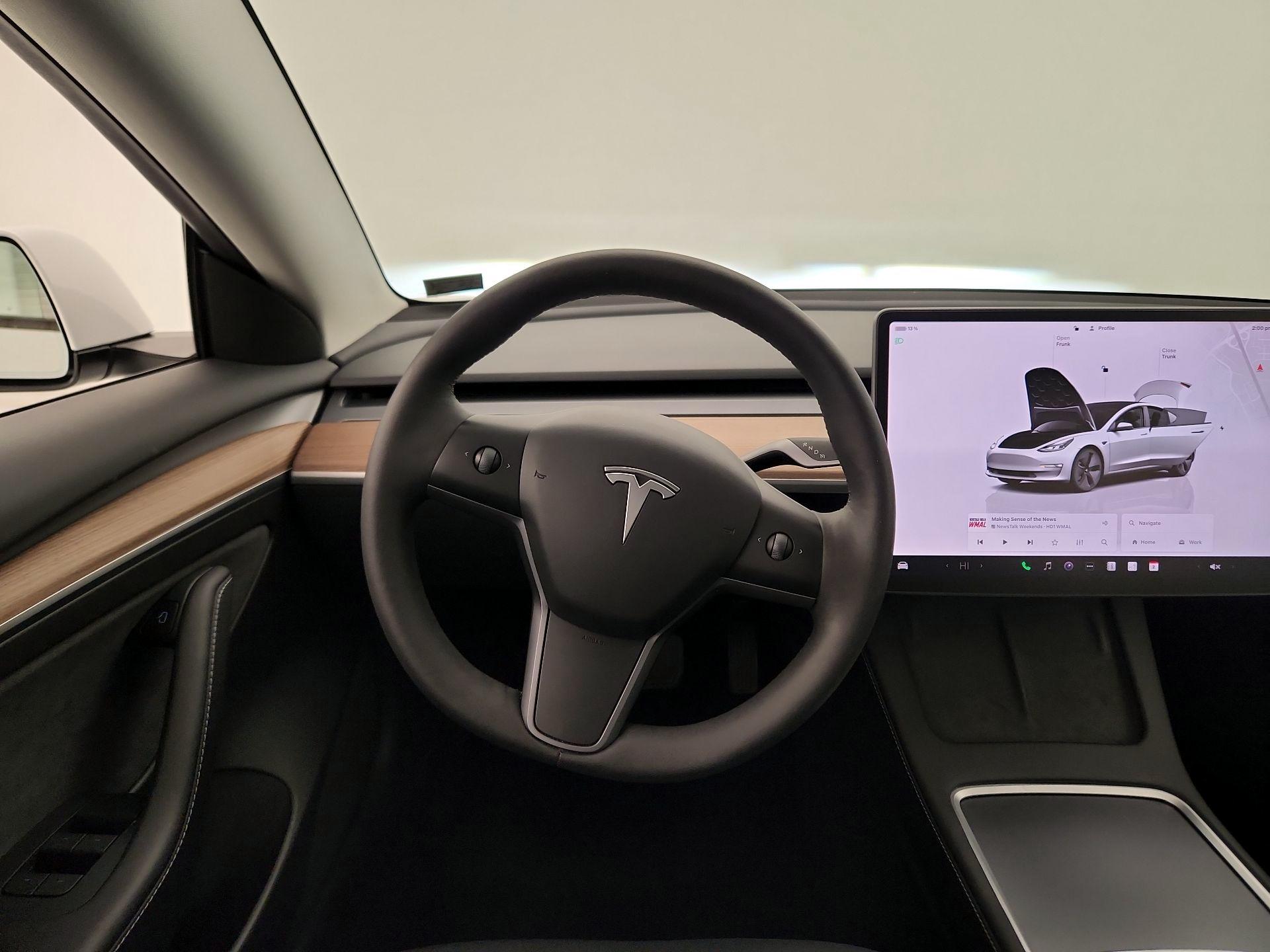 Thumbnail: 2023 Tesla Model 3 - 10