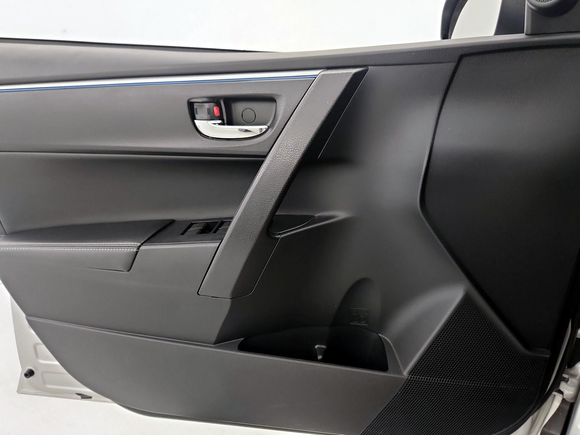 Thumbnail: 2016 Toyota Corolla - 12