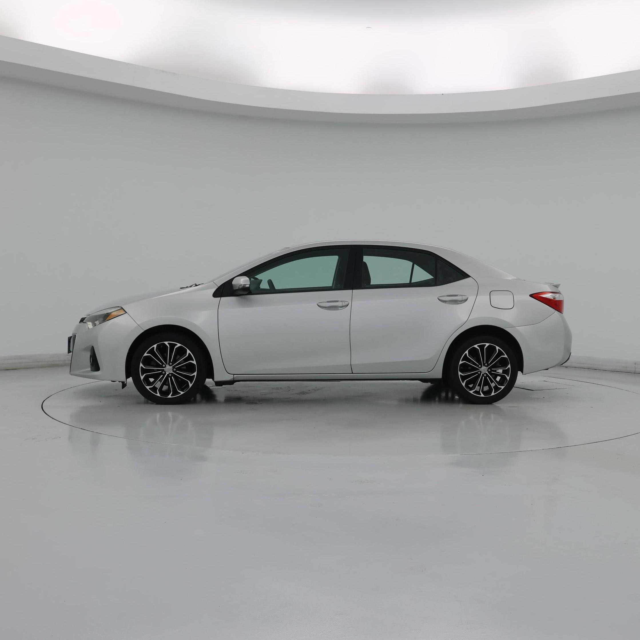 Thumbnail: 2016 Toyota Corolla - 3