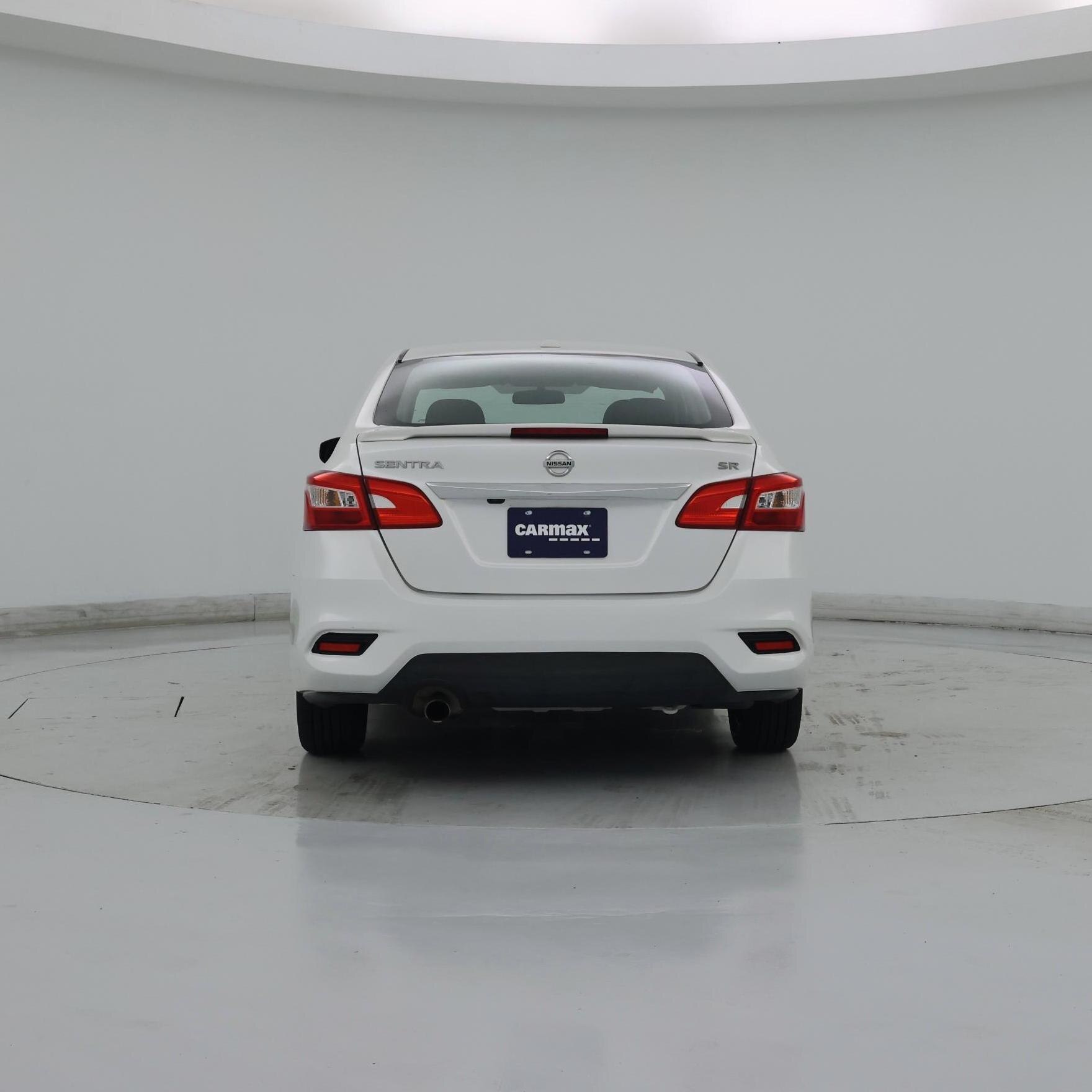Thumbnail: 2016 Nissan Sentra - 6