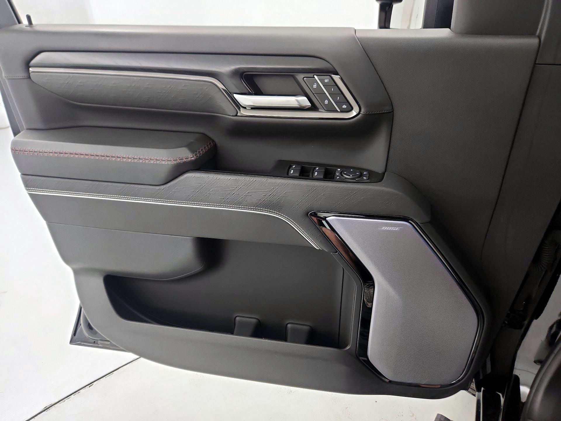 Thumbnail: 2024 GMC Sierra 2500 - 12