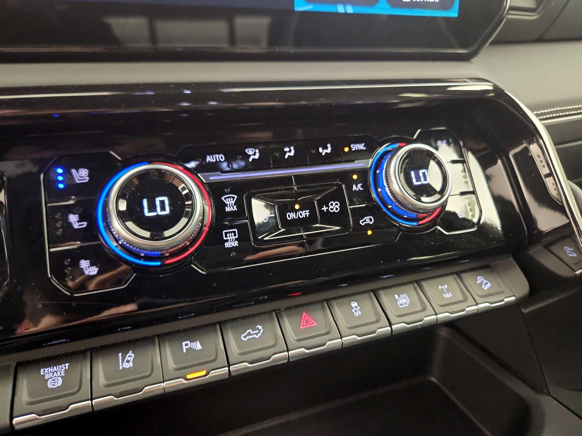 Thumbnail: 2024 GMC Sierra 2500 - 16