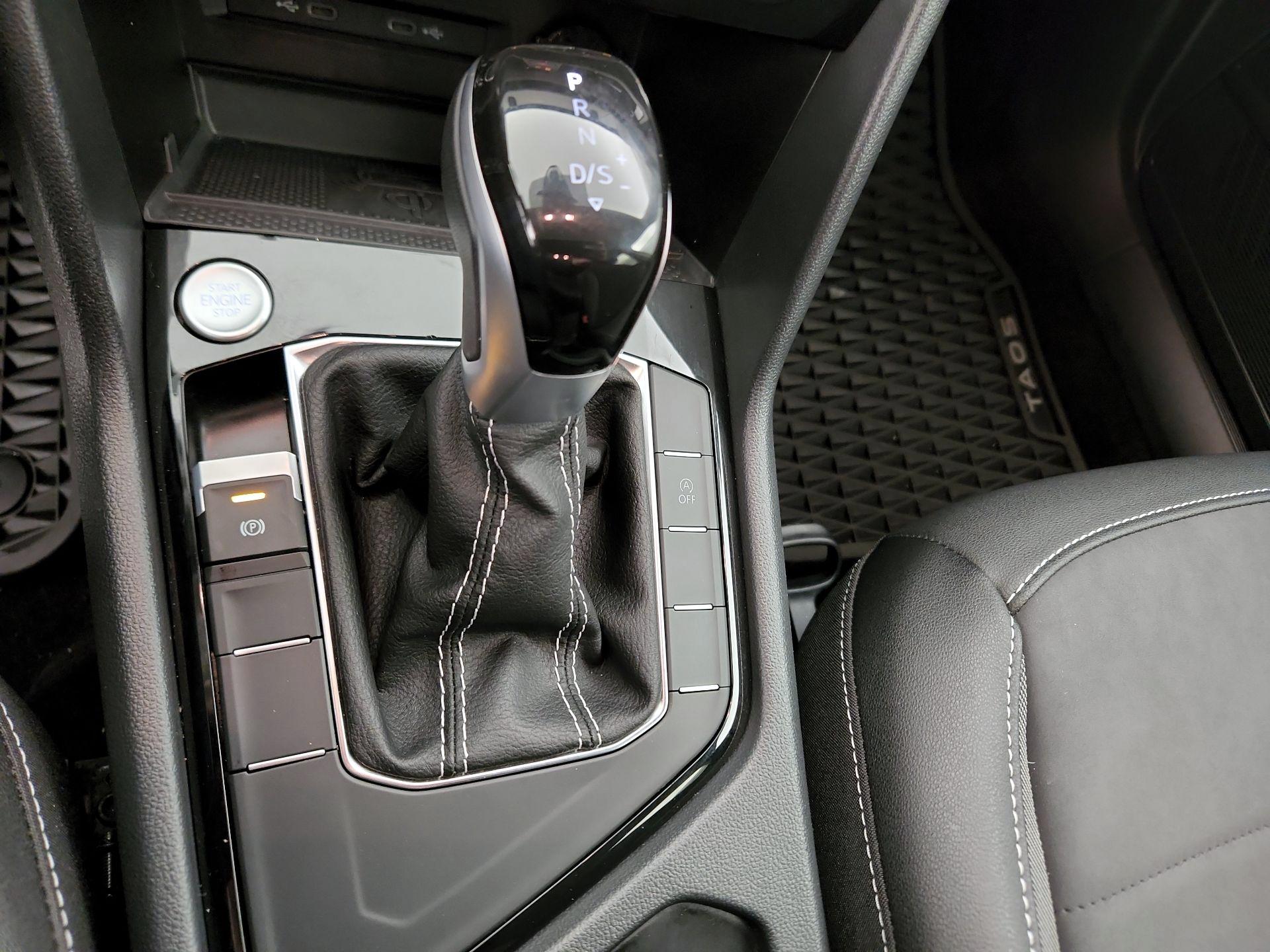 Thumbnail: 2024 Volkswagen Taos - 17