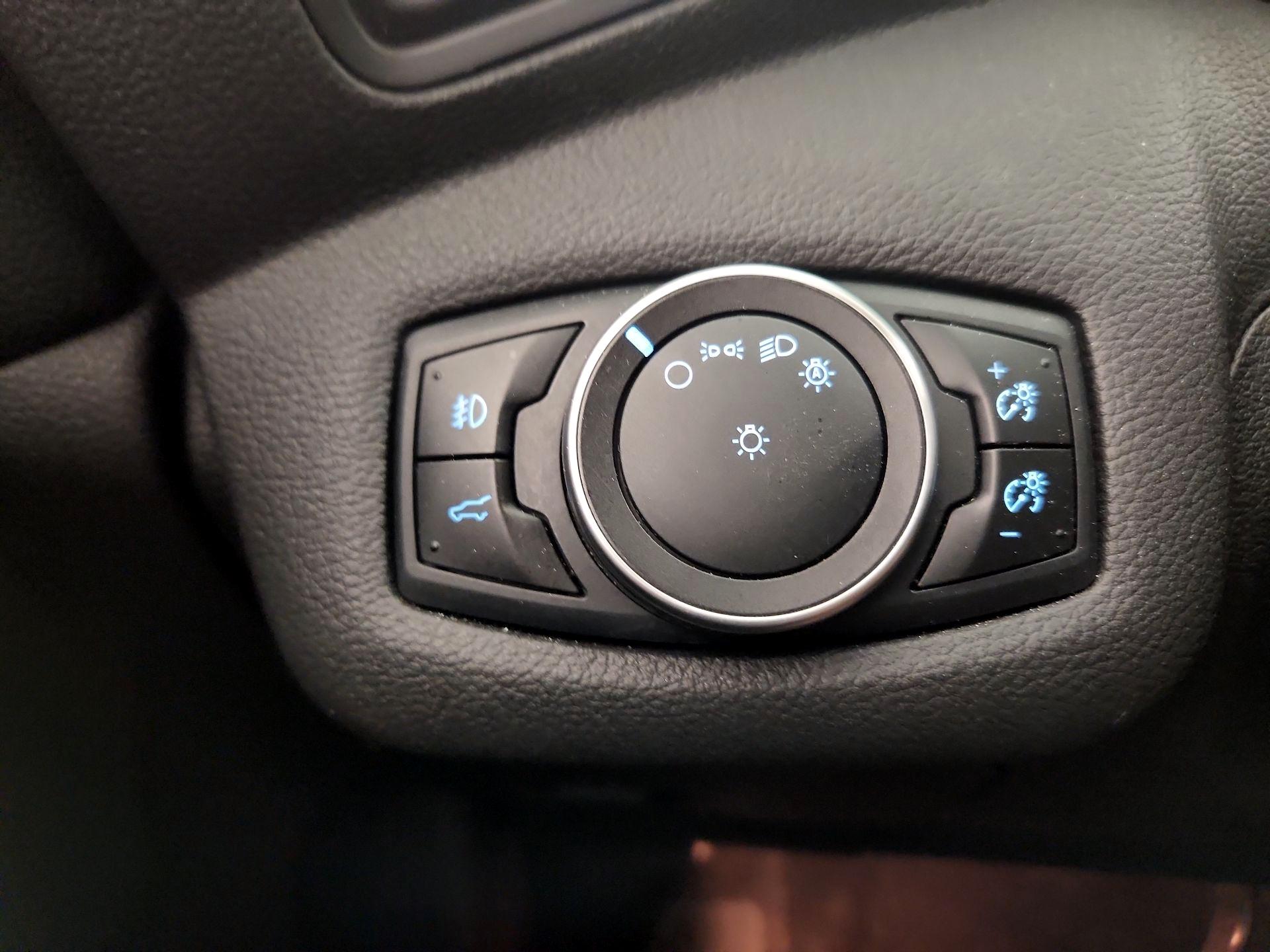 Thumbnail: 2017 Ford Escape - 13
