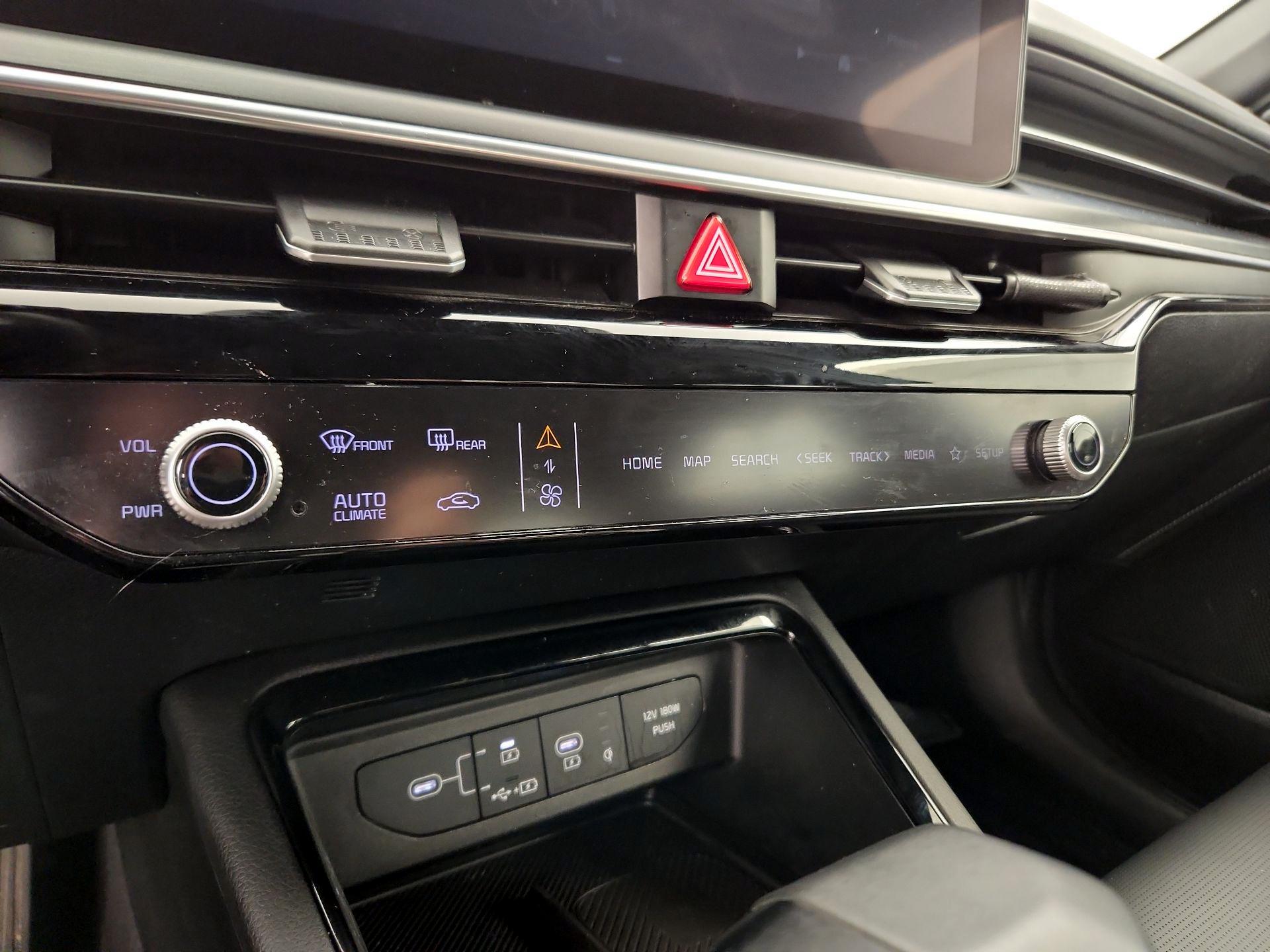 Thumbnail: 2025 Kia K5 - 16