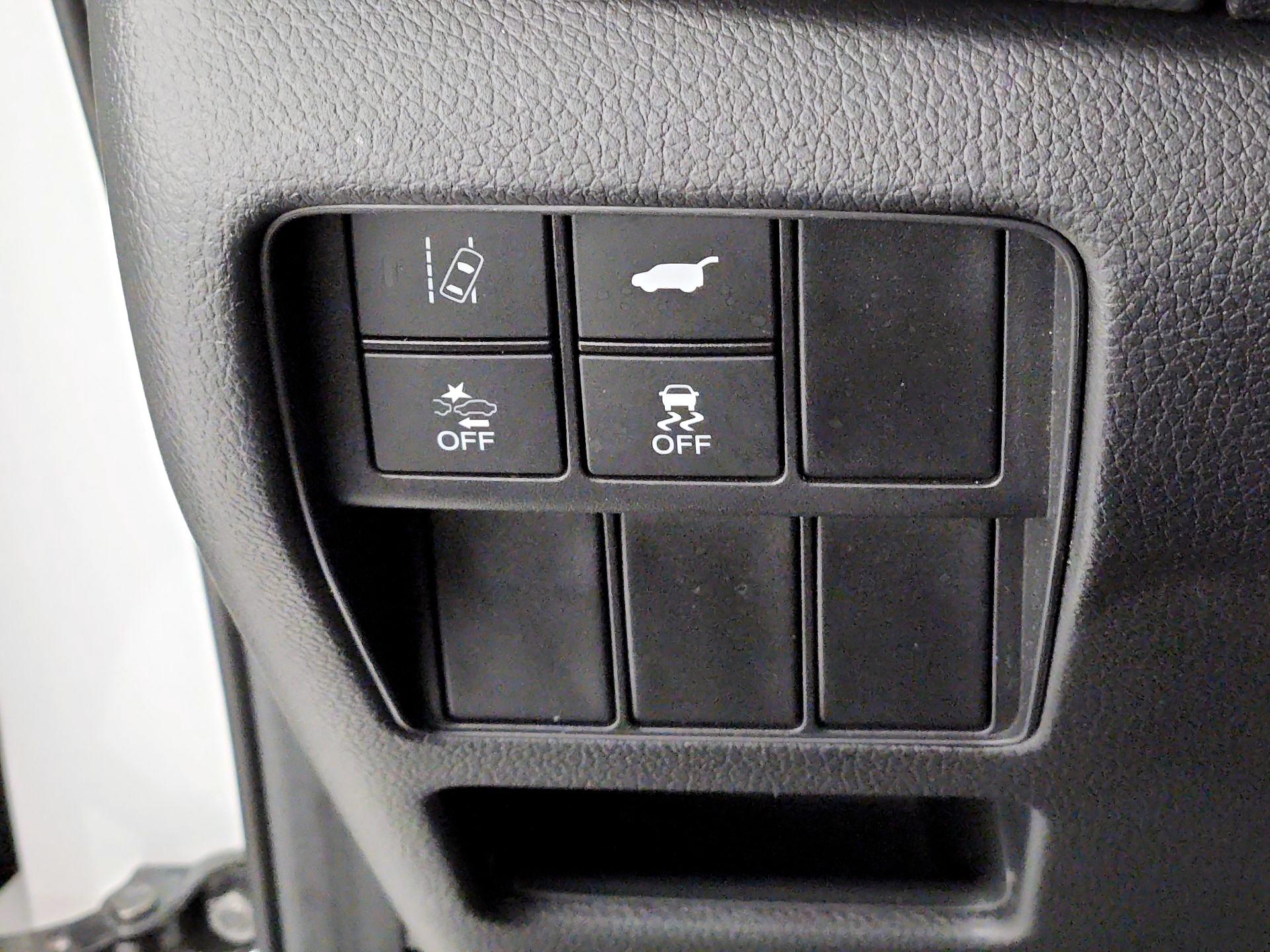 Thumbnail: 2018 Honda CR-V - 13