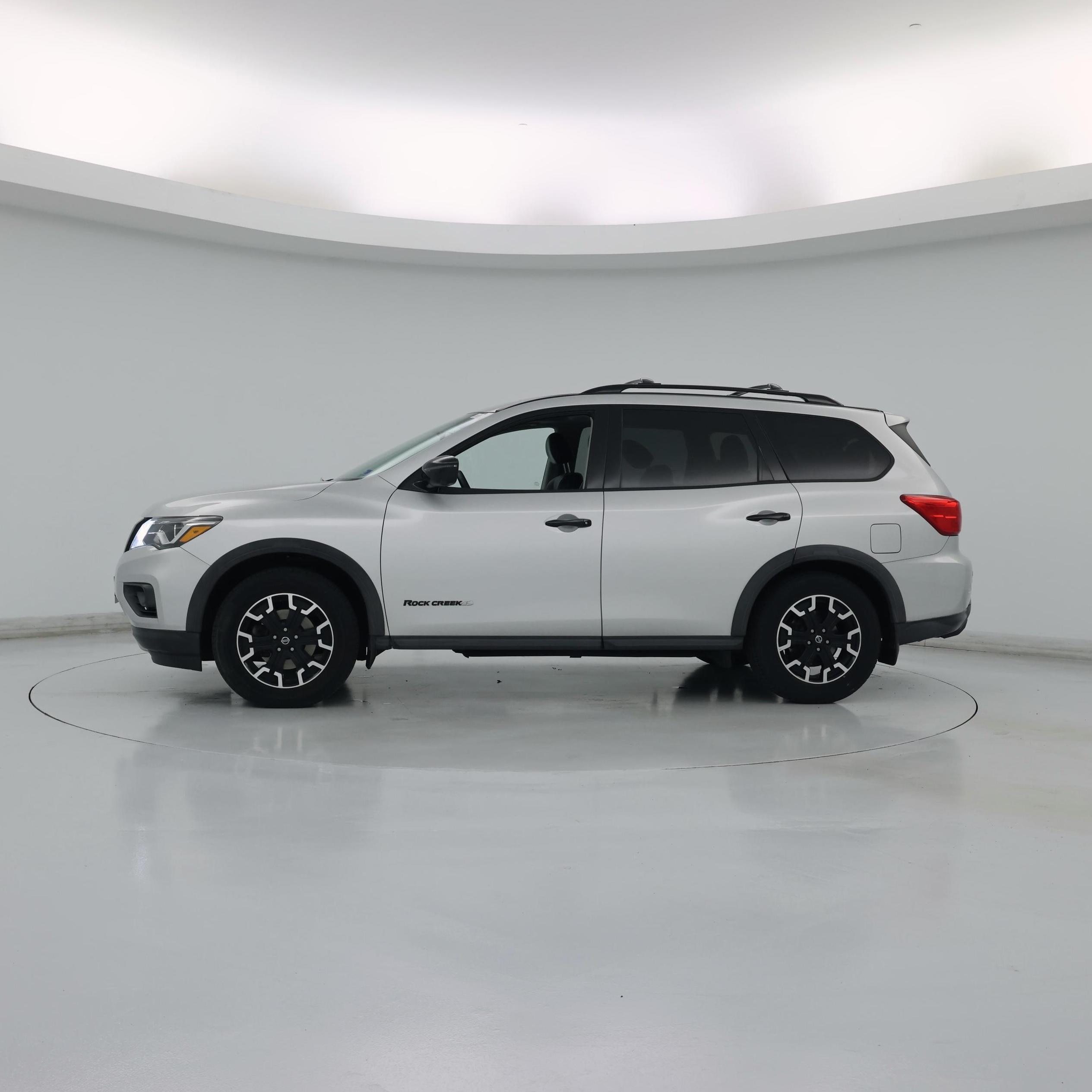 Thumbnail: 2020 Nissan Pathfinder - 3