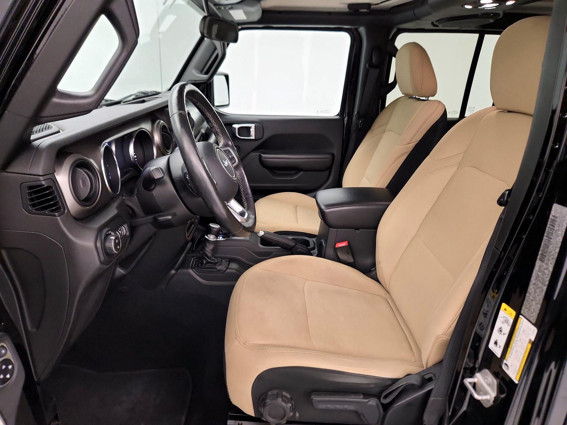 Thumbnail: 2020 Jeep Gladiator - 11