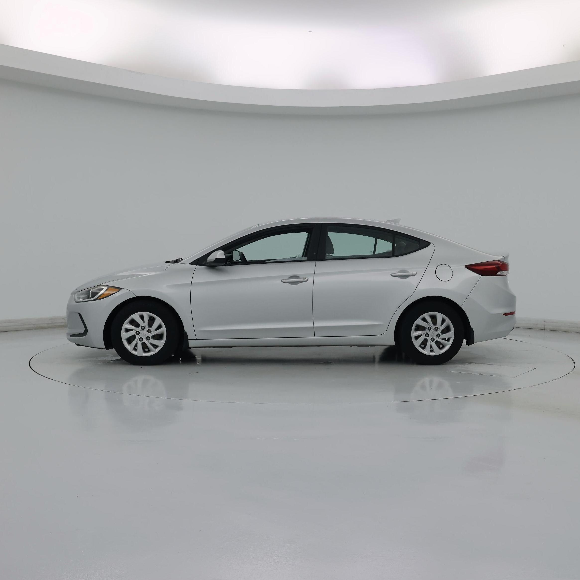 Thumbnail: 2017 Hyundai Elantra - 3