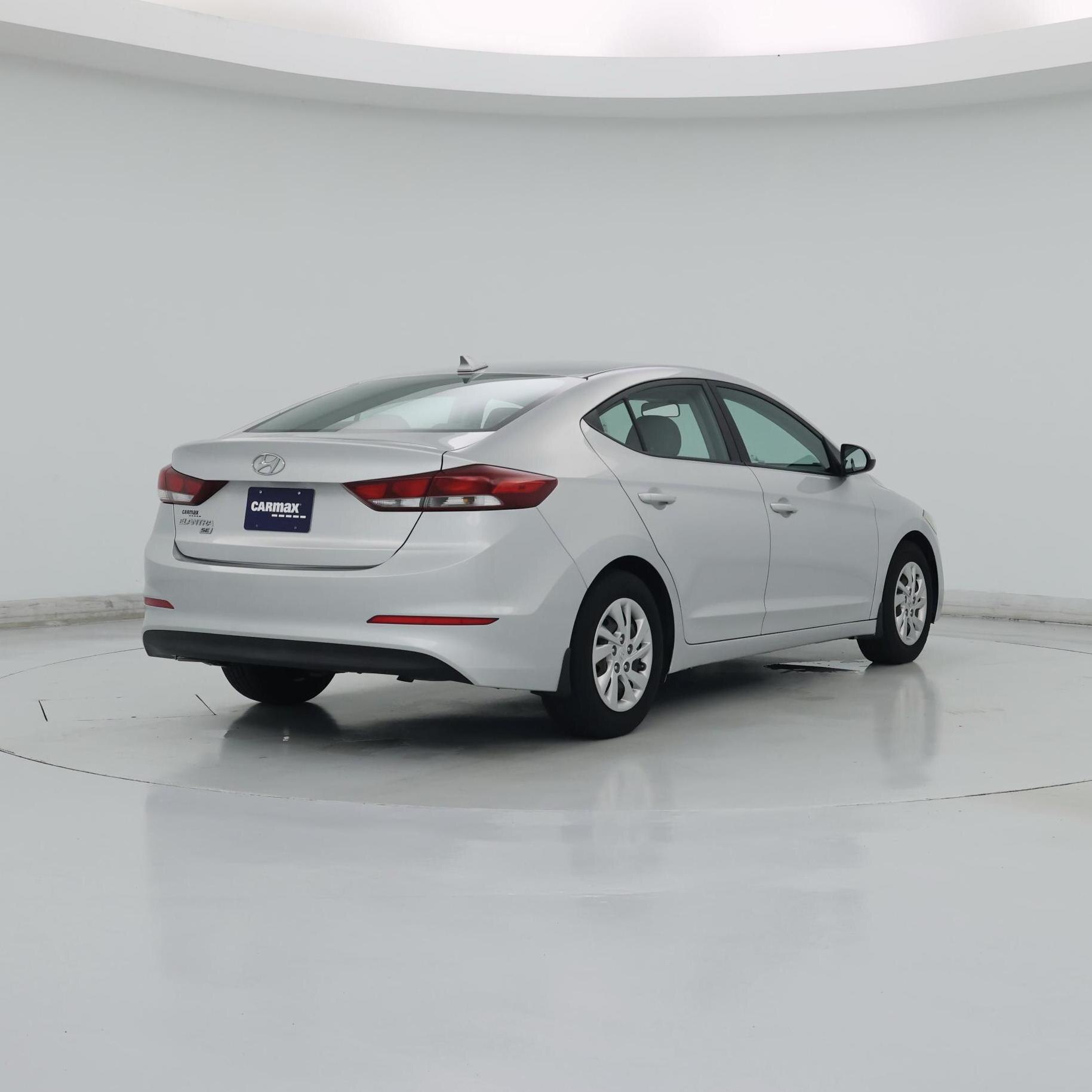 Thumbnail: 2017 Hyundai Elantra - 8