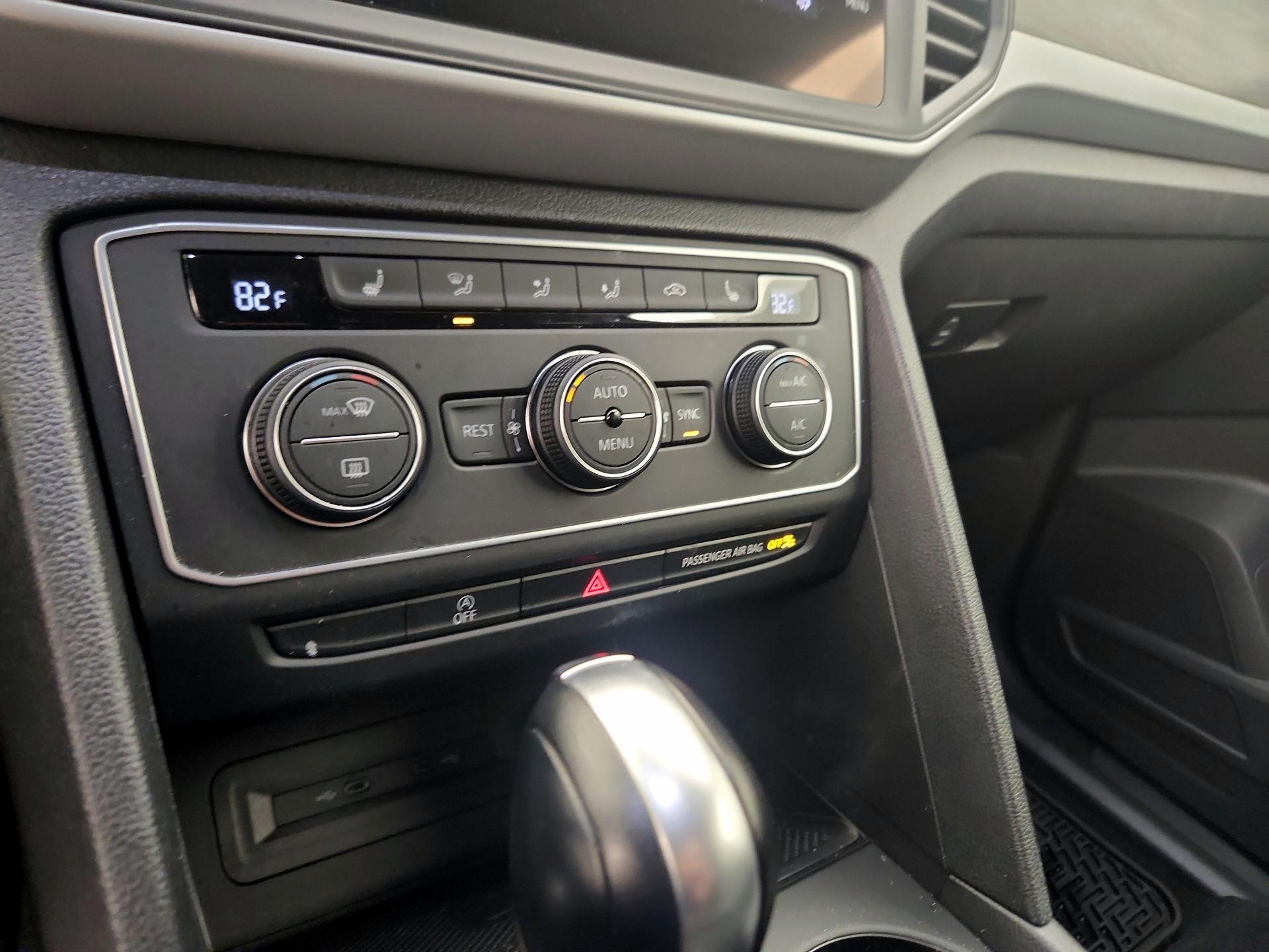 Thumbnail: 2021 Volkswagen Atlas - 15