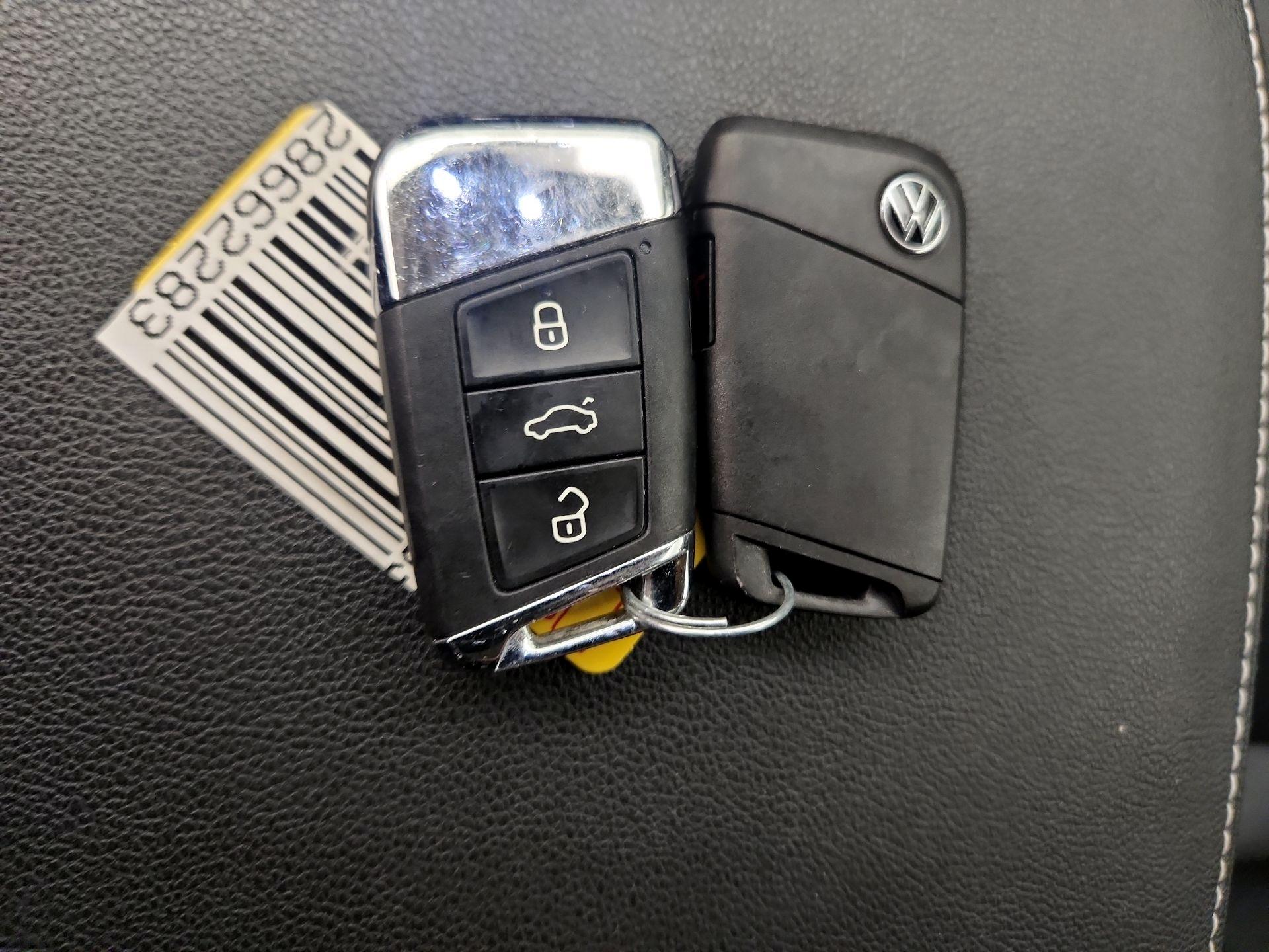 Thumbnail: 2021 Volkswagen Atlas - 20