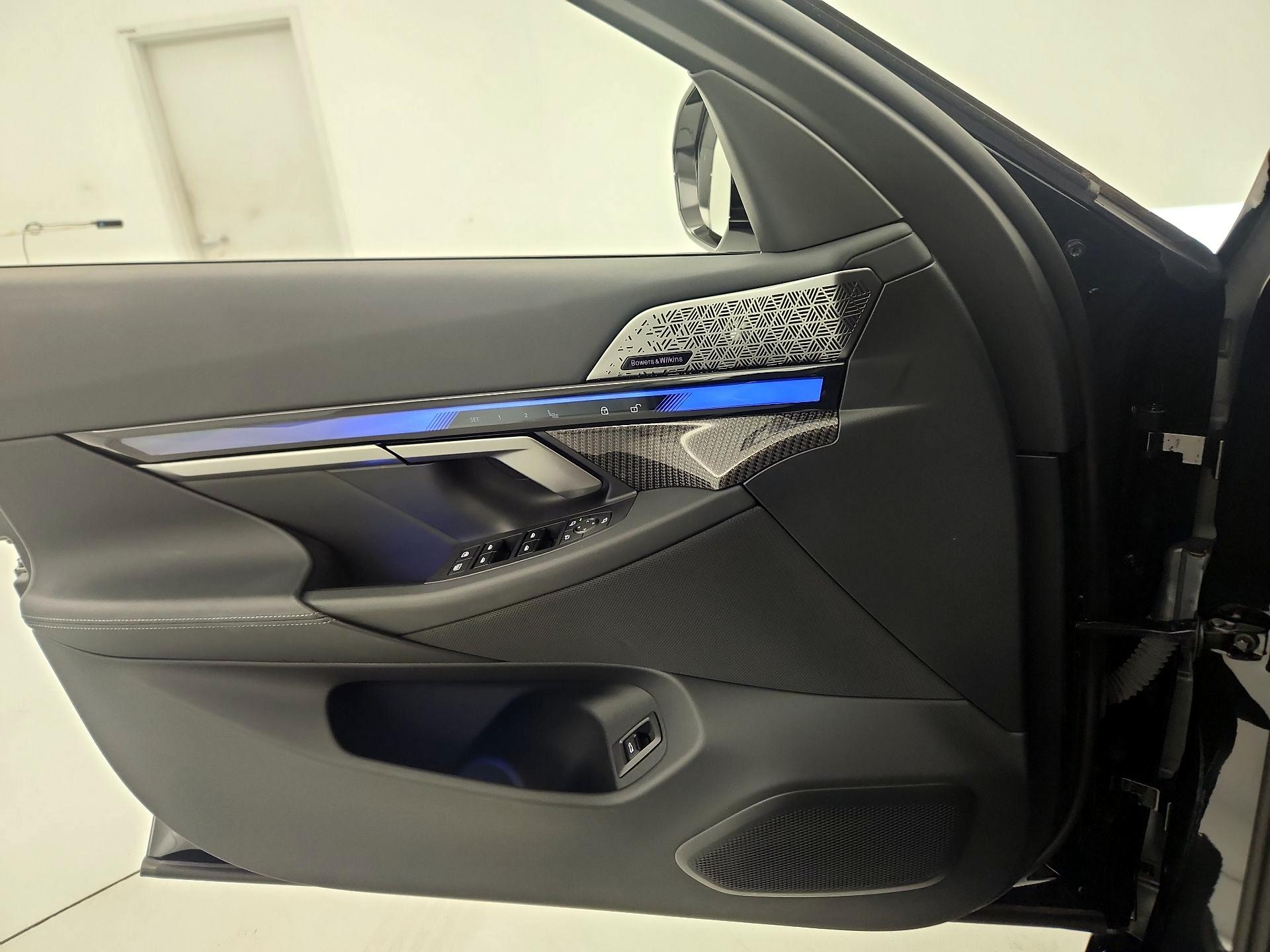 Thumbnail: 2024 BMW i5 - 12