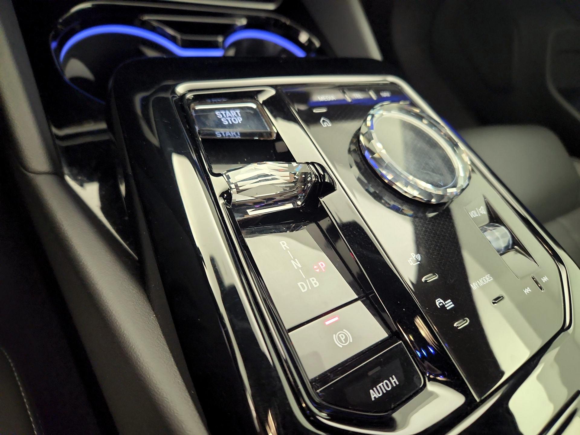 Thumbnail: 2024 BMW i5 - 16