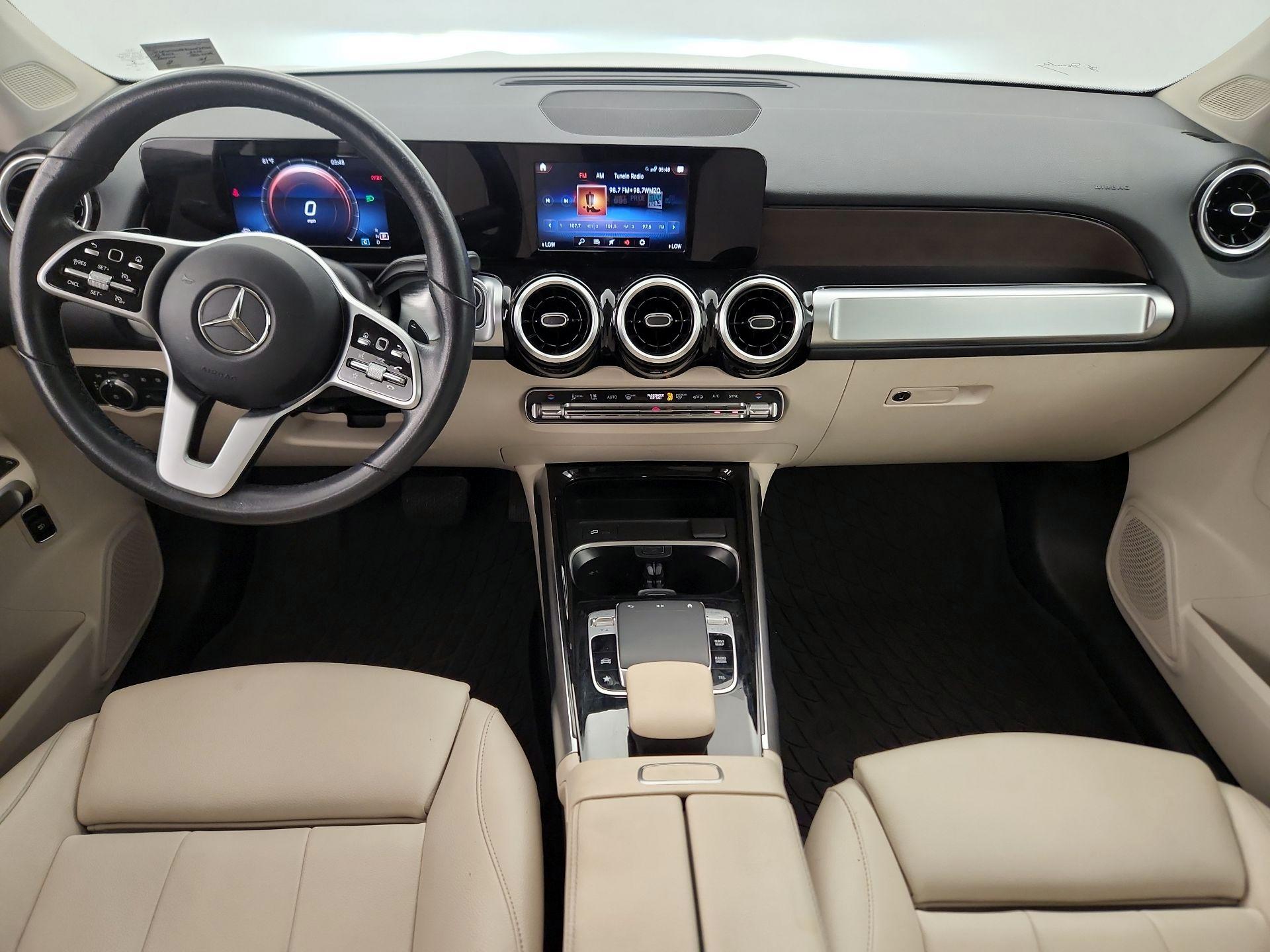 Thumbnail: 2020 Mercedes-Benz GLB - 9