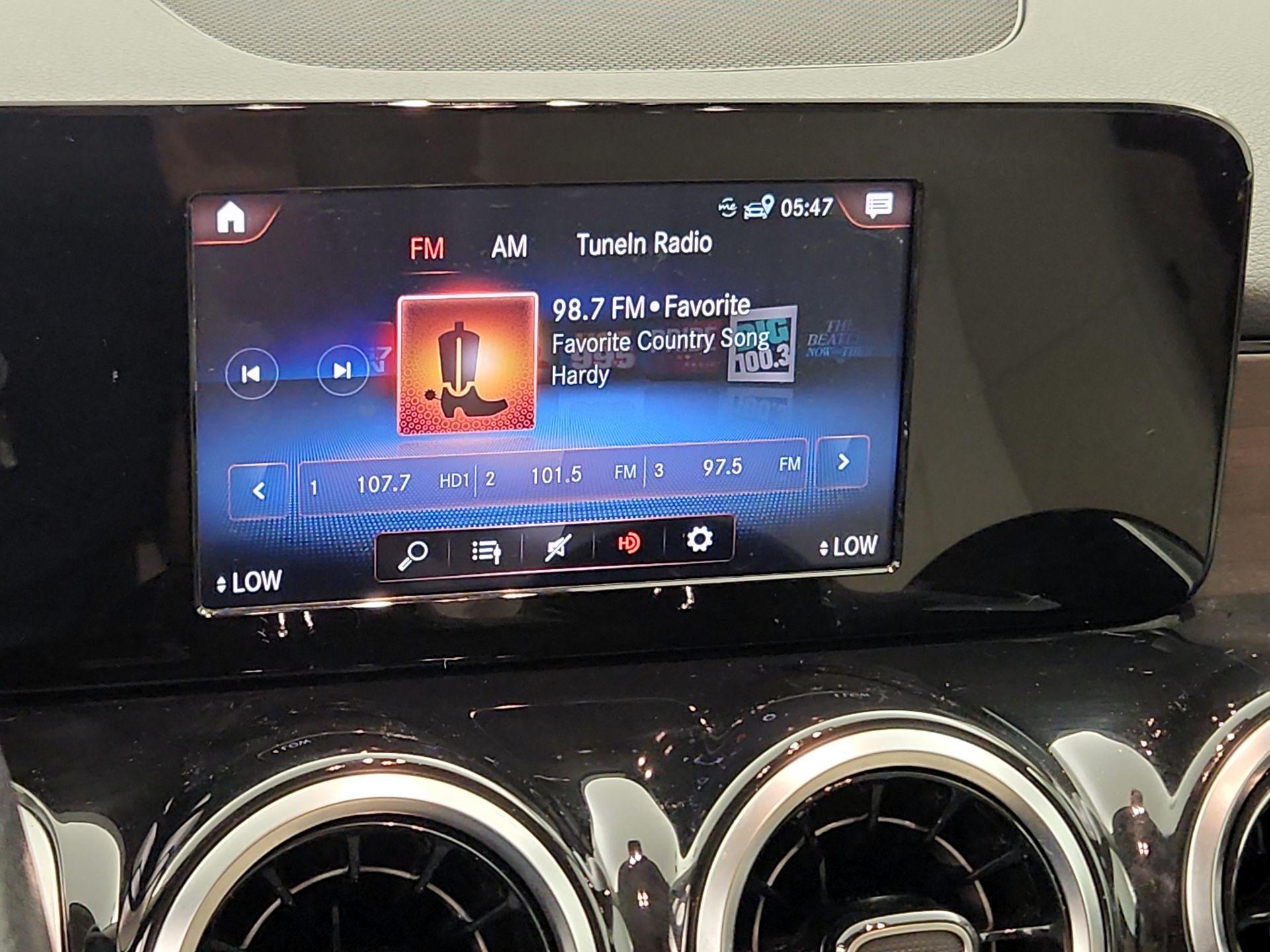 Thumbnail: 2020 Mercedes-Benz GLB - 15