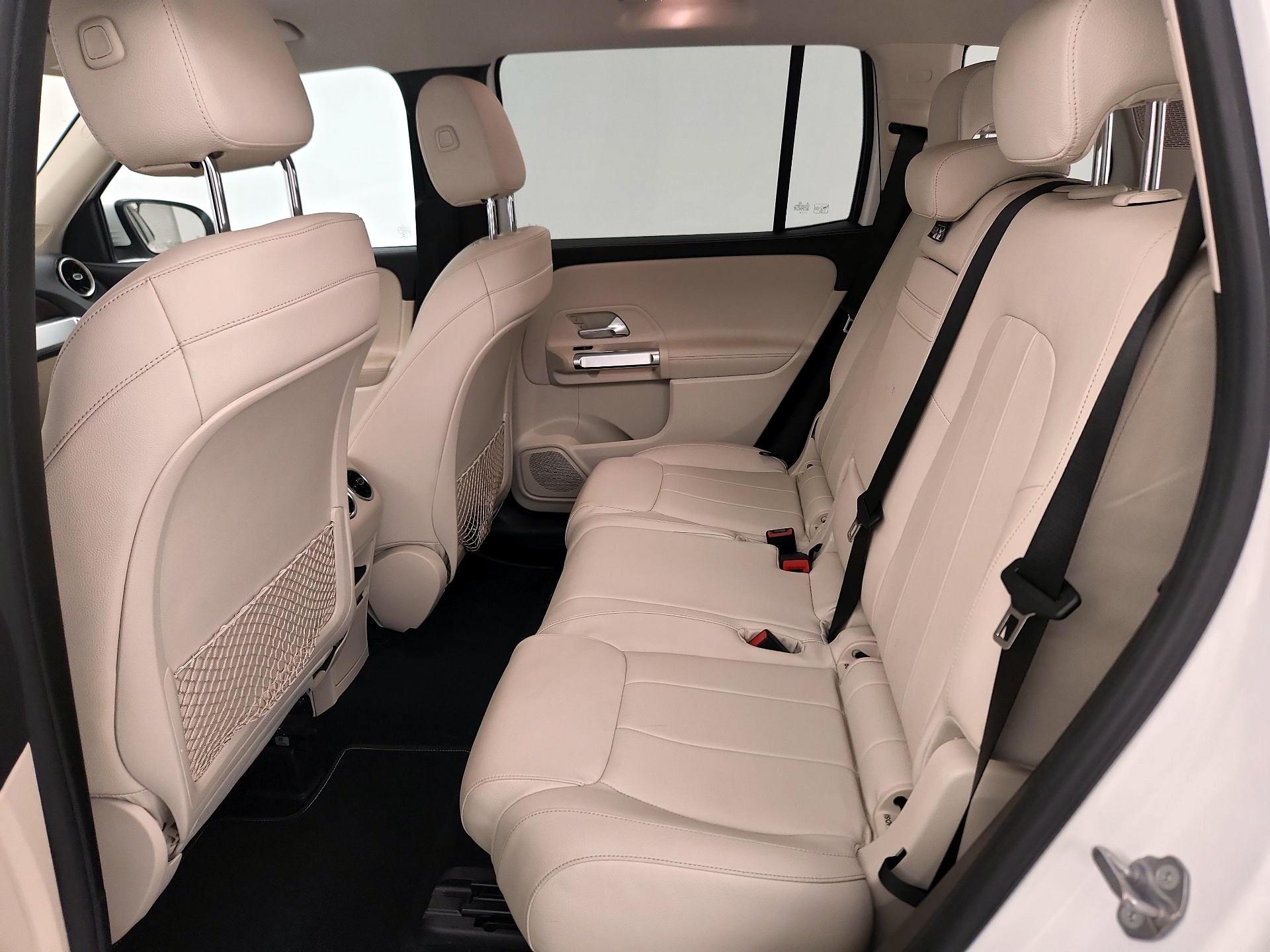 Thumbnail: 2020 Mercedes-Benz GLB - 19