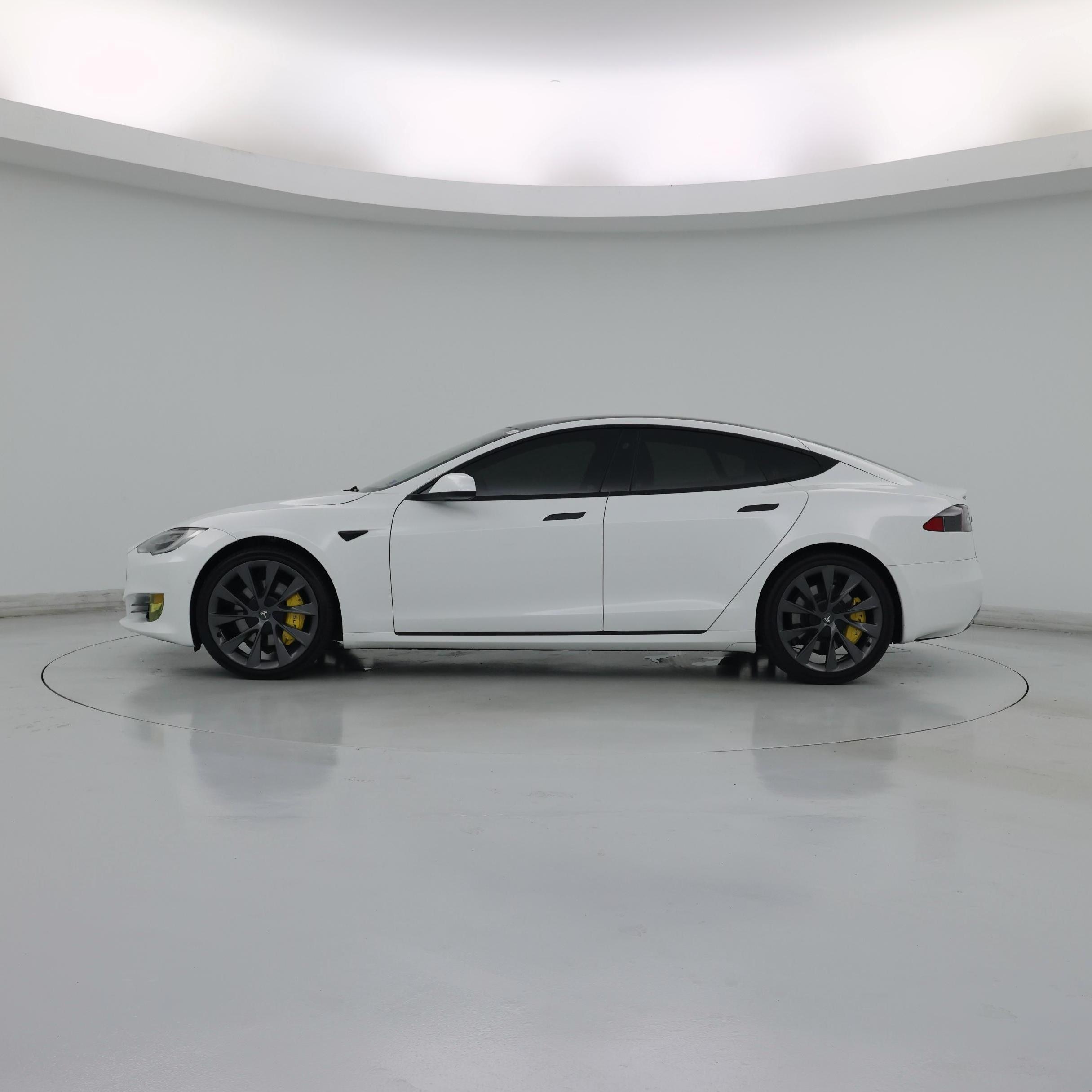 Thumbnail: 2021 Tesla Model S - 3