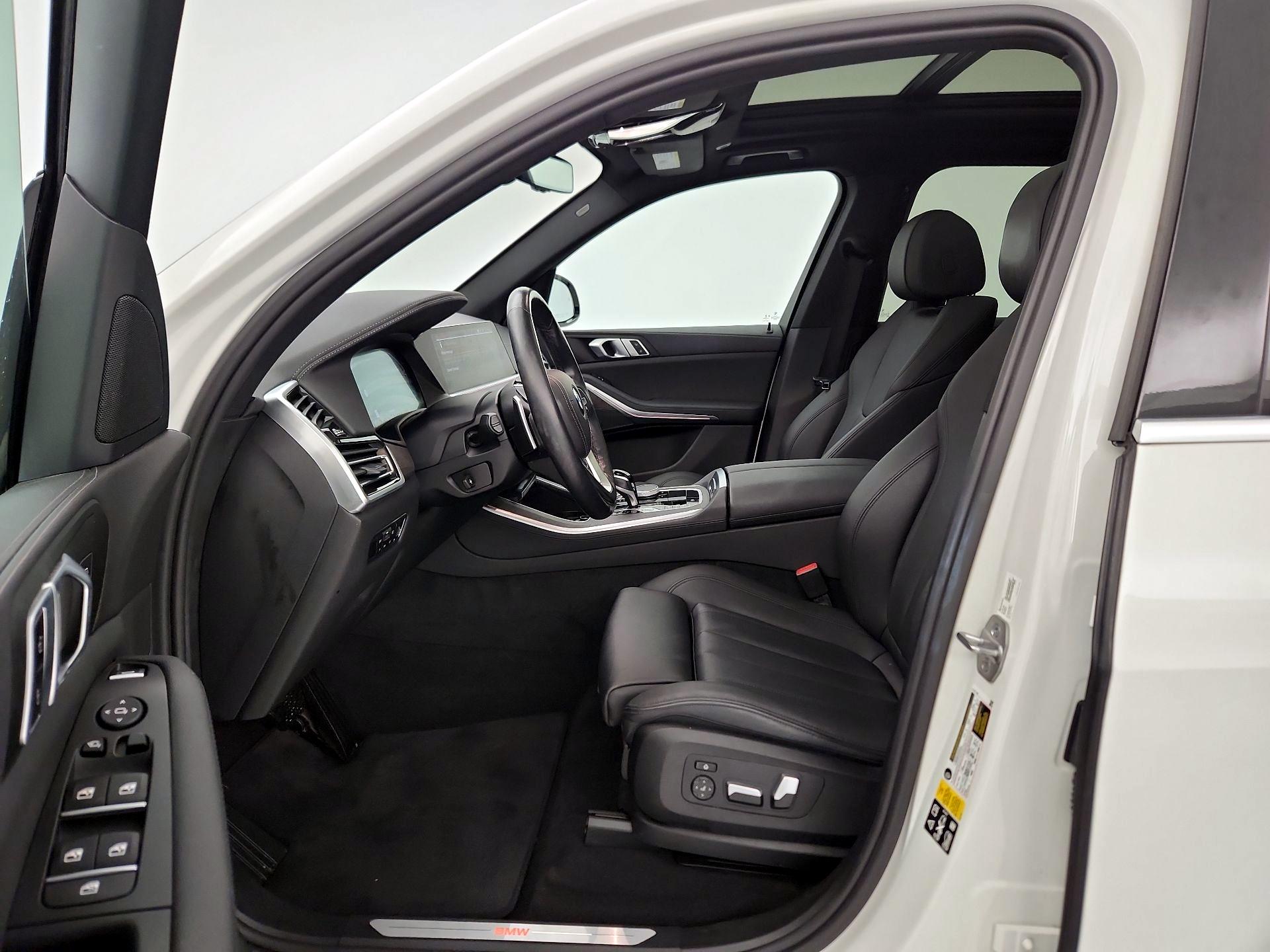 Thumbnail: 2022 BMW X5 - 11
