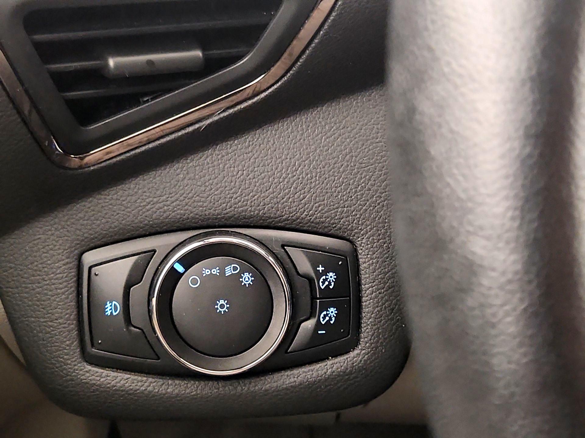 Thumbnail: 2014 Ford Escape - 13