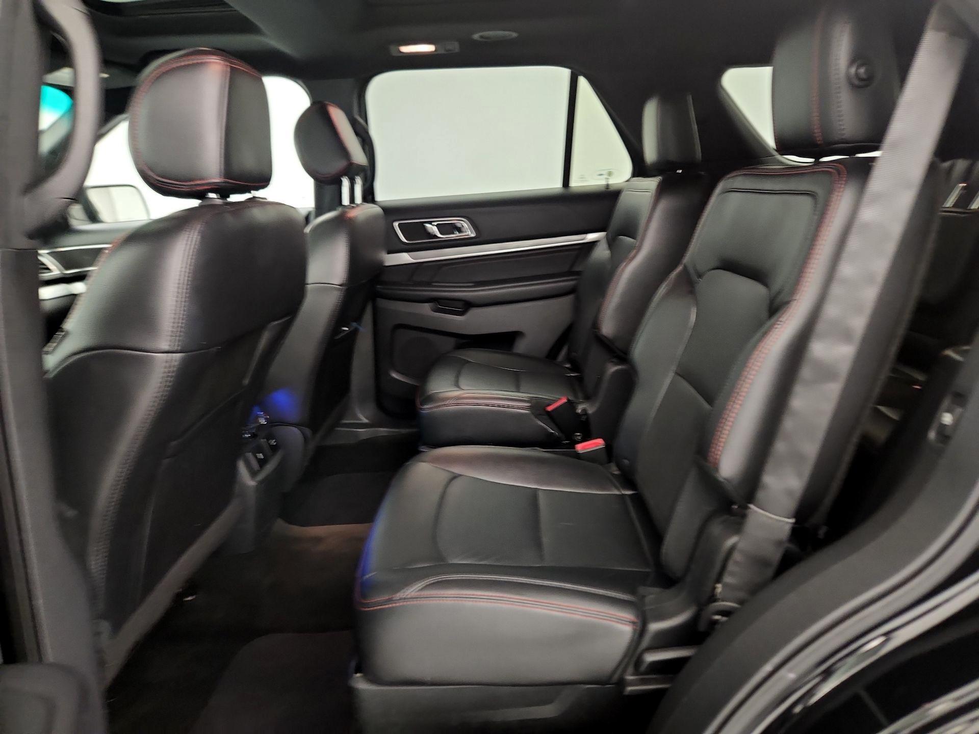 Thumbnail: 2016 Ford Explorer - 20