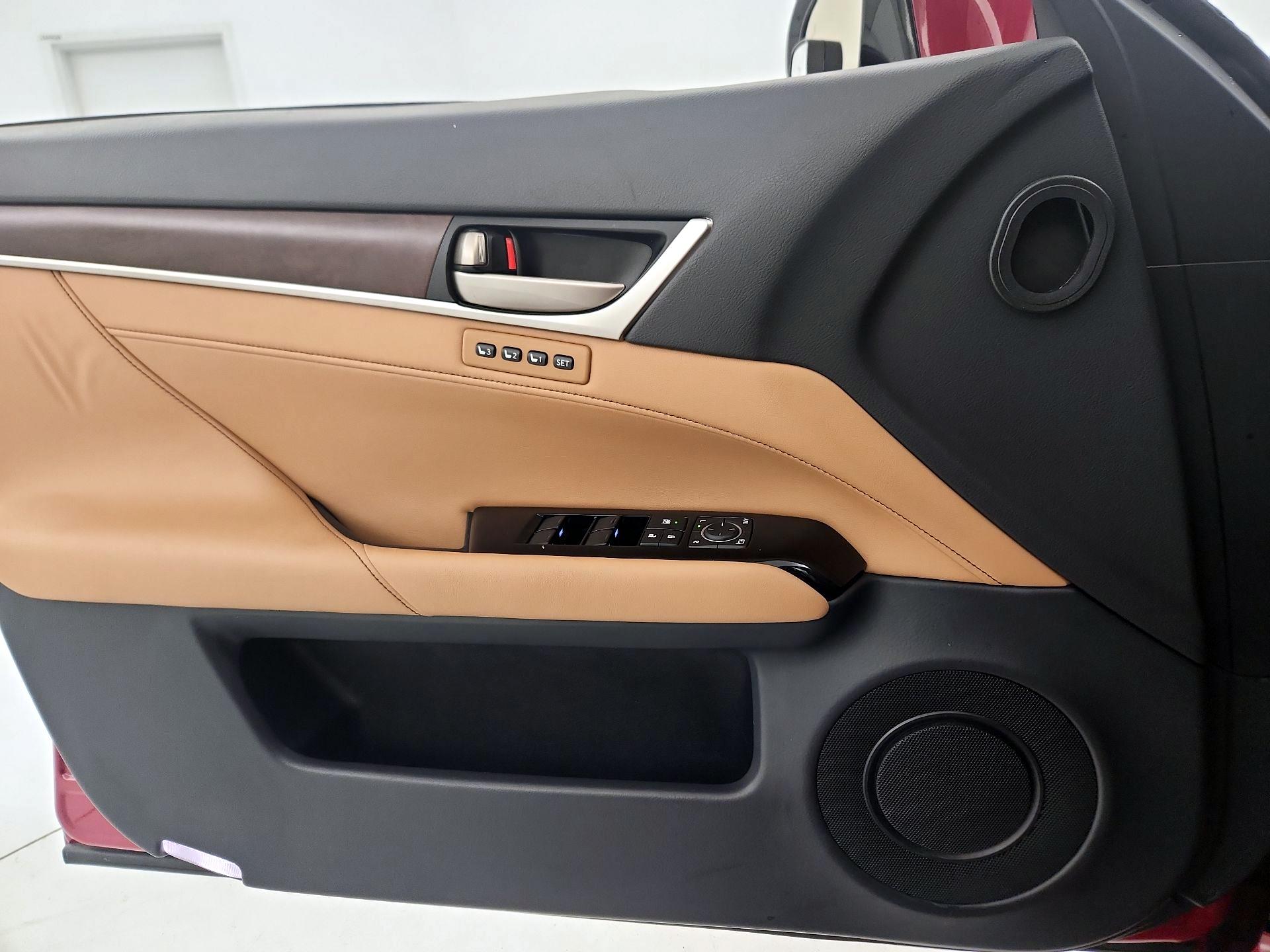 Thumbnail: 2014 Lexus GS - 12