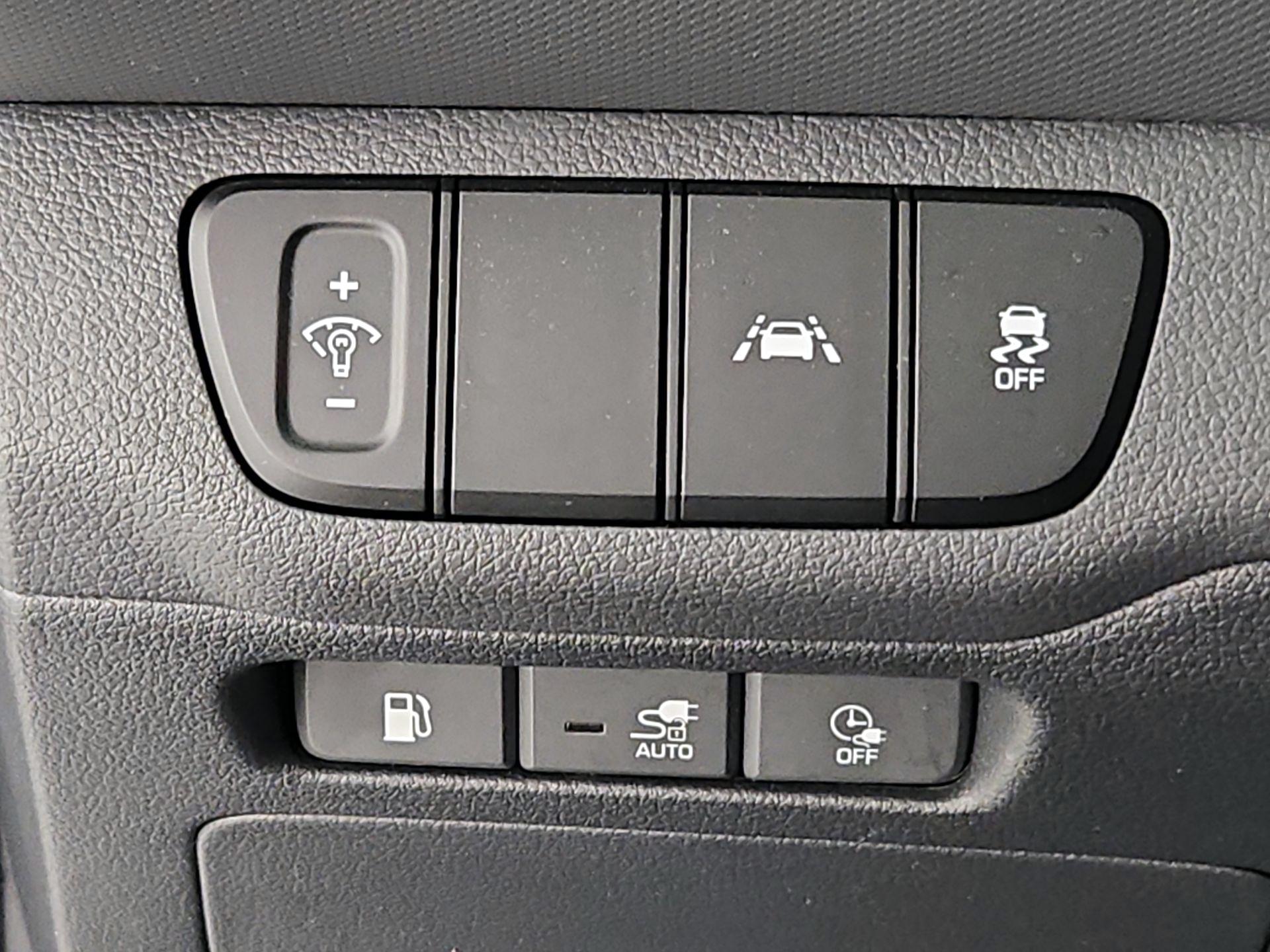 Thumbnail: 2022 Hyundai Ioniq - 13