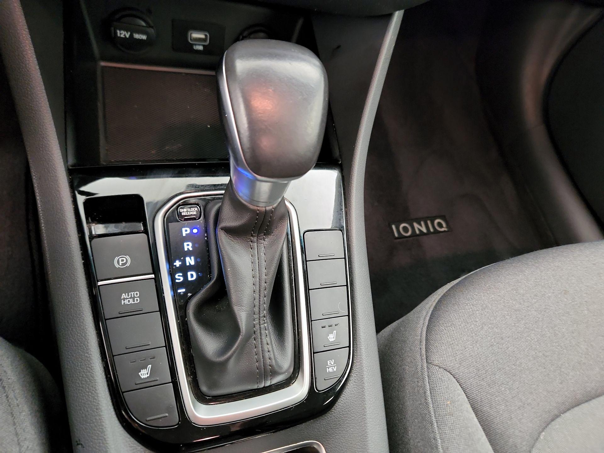 Thumbnail: 2022 Hyundai Ioniq - 17