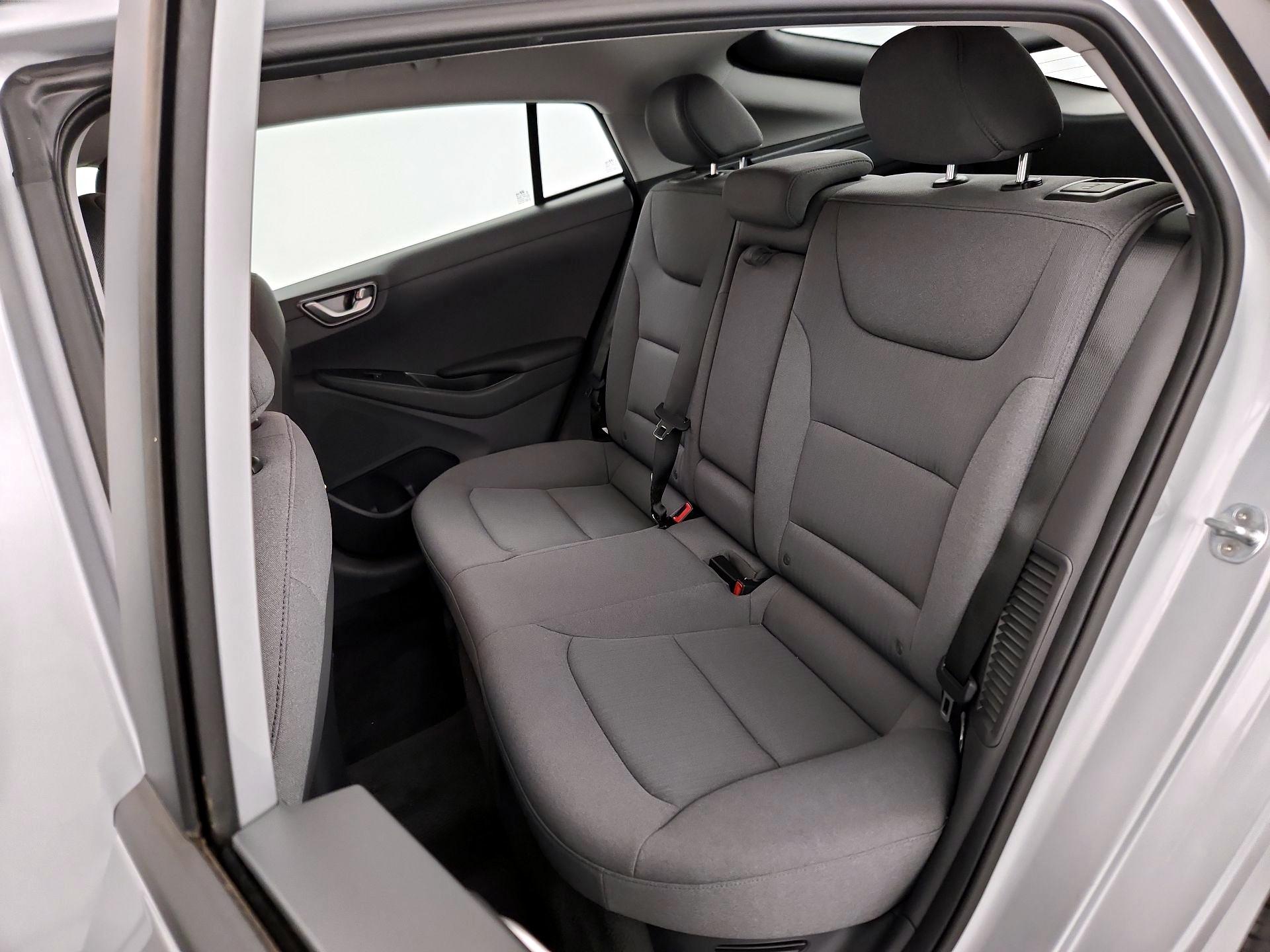 Thumbnail: 2022 Hyundai Ioniq - 19