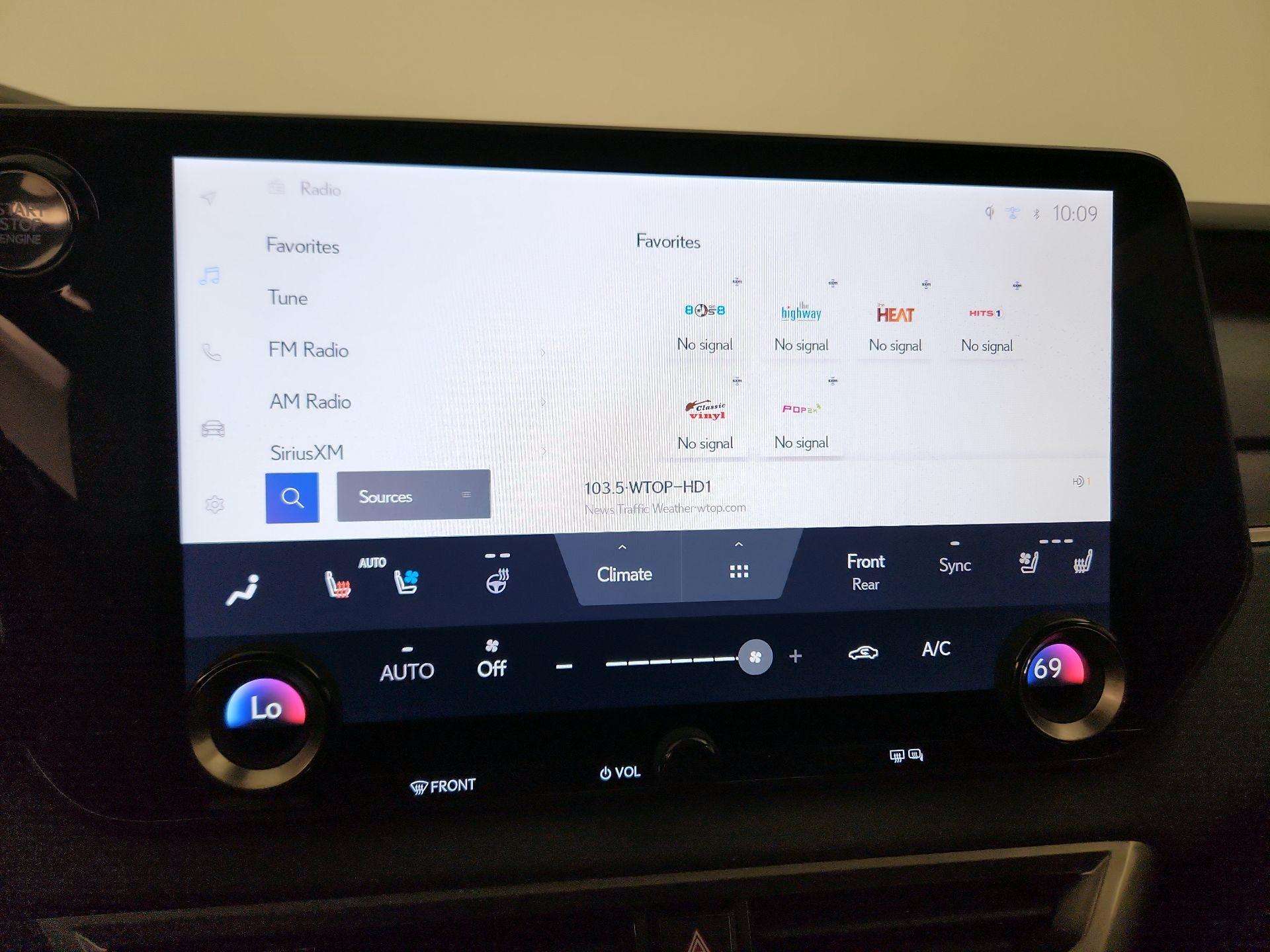 Thumbnail: 2024 Lexus RX - 15