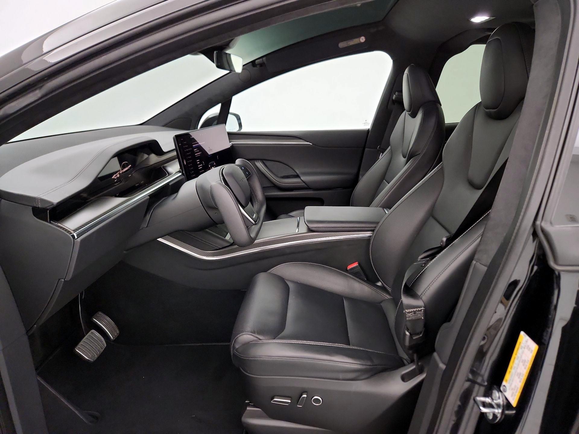 Thumbnail: 2022 Tesla Model X - 11
