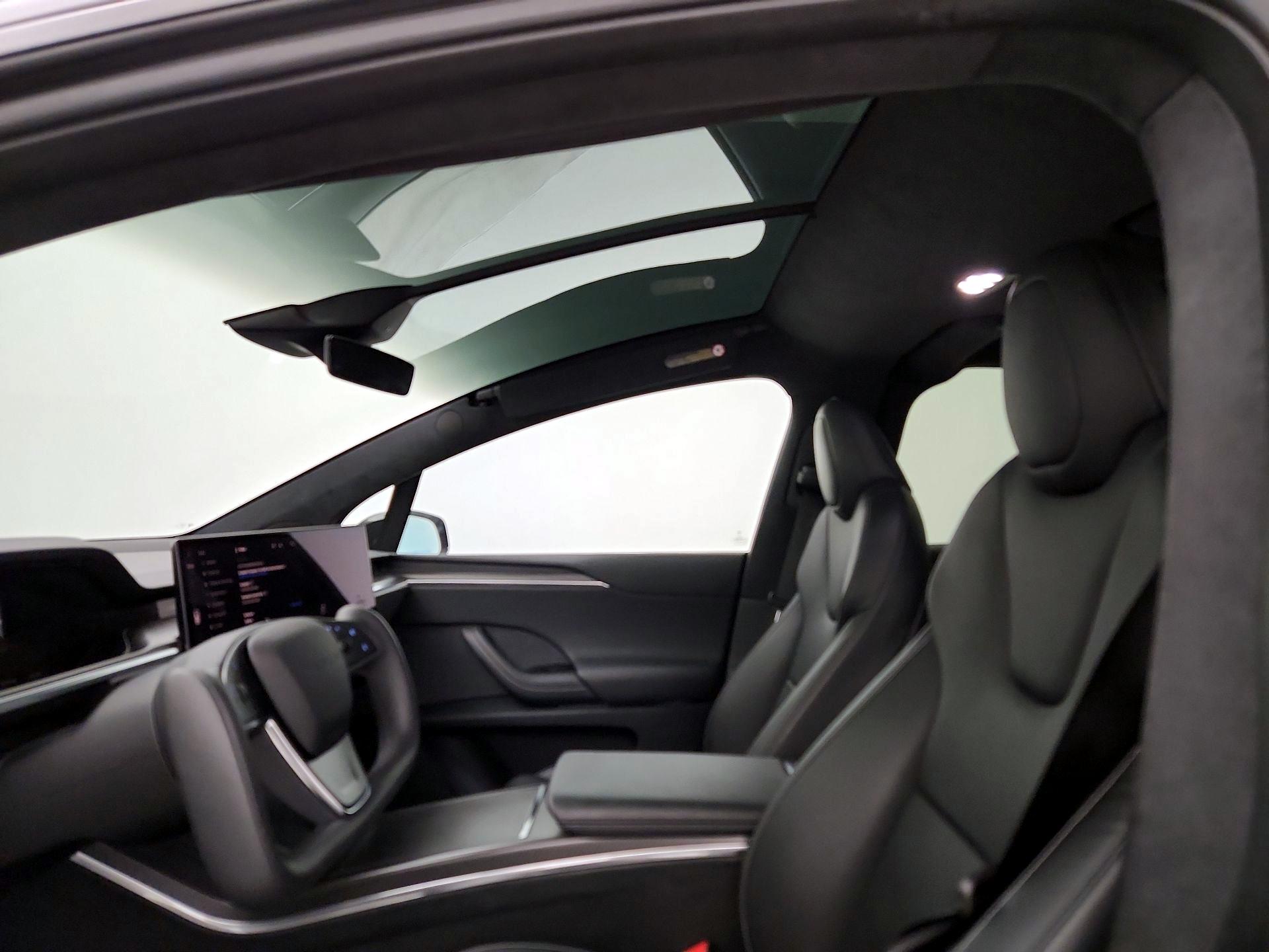 Thumbnail: 2022 Tesla Model X - 19
