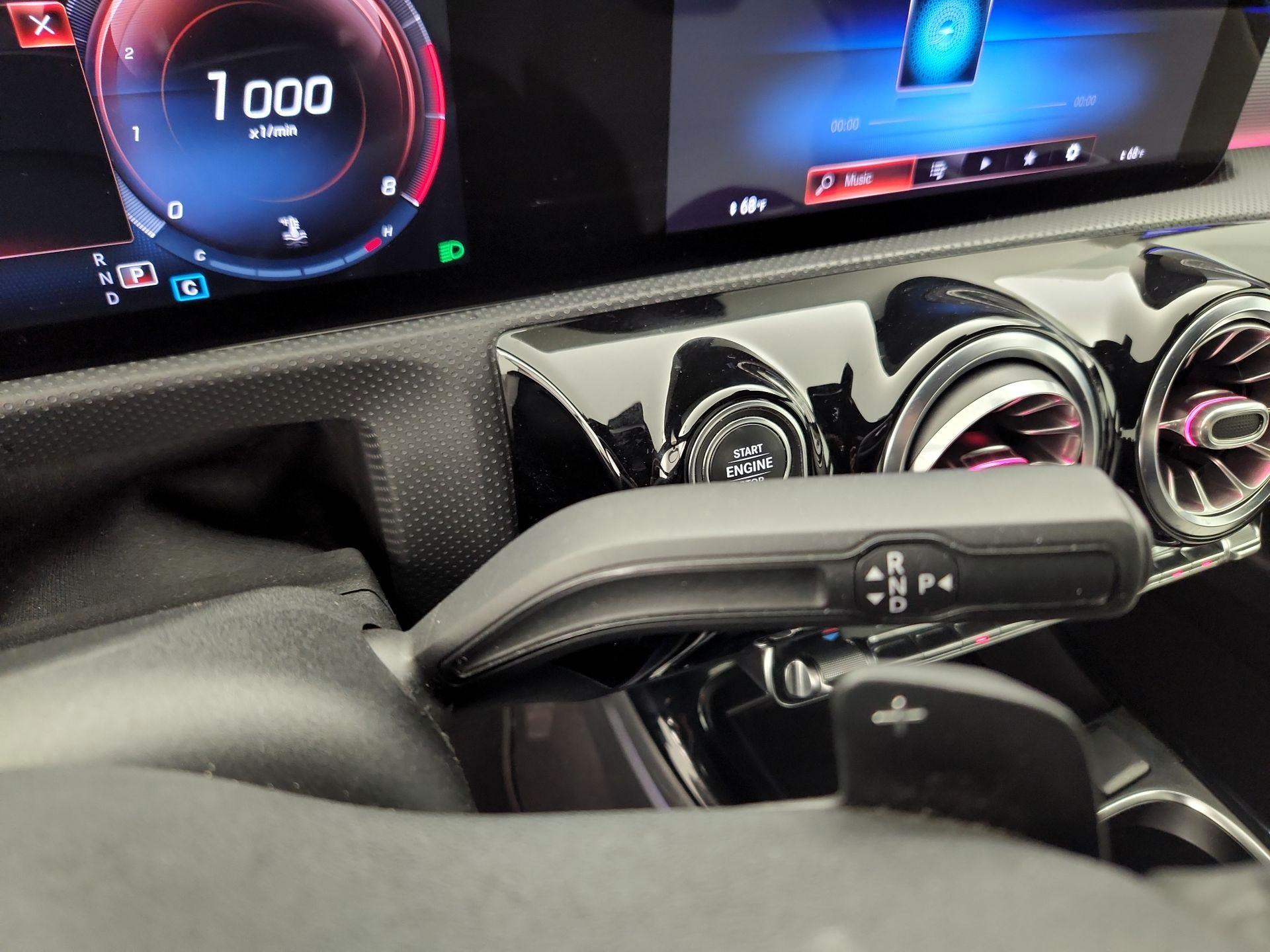Thumbnail: 2021 Mercedes-Benz A-Class - 17